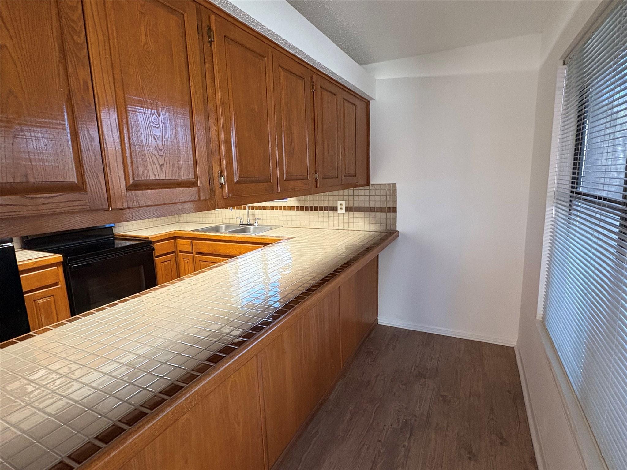 9201 Simmons Rd # 119, Austin, TX 78759