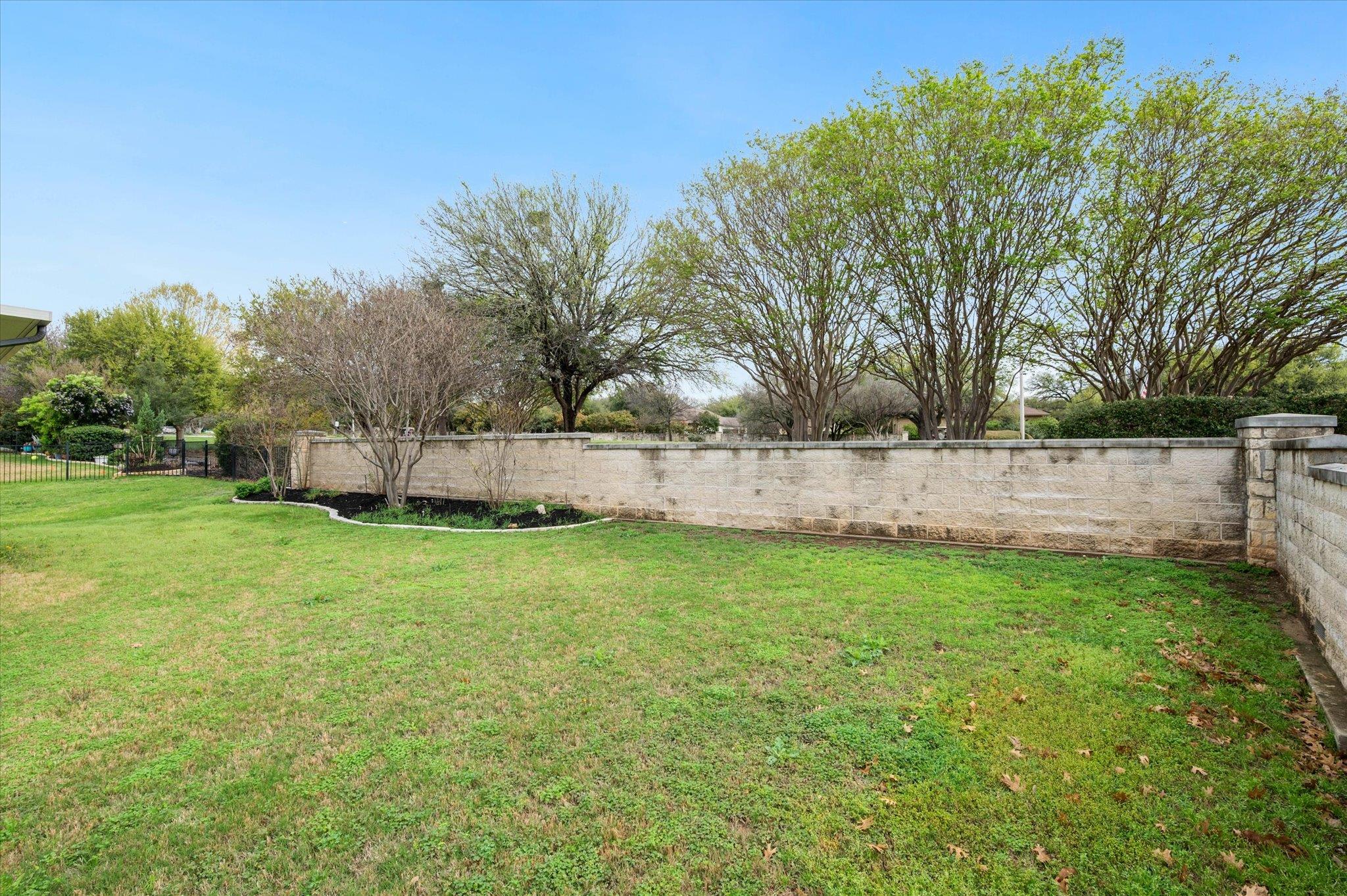 100 Edwards Dr, Georgetown, TX 78633