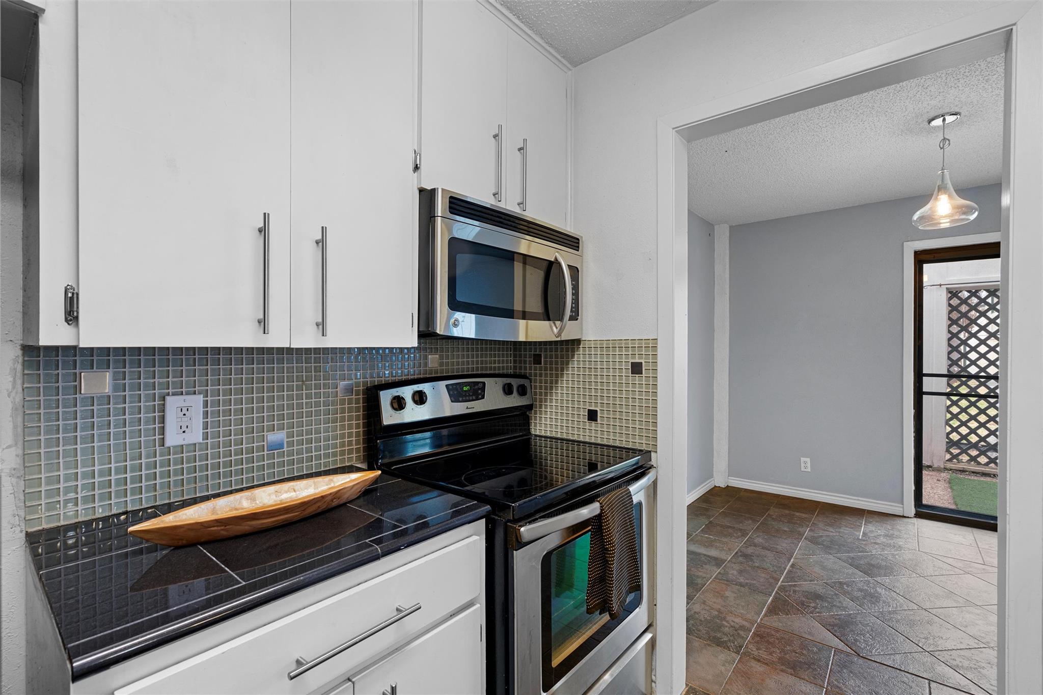 6718 Silvermine Dr # 702, Austin, TX 78736