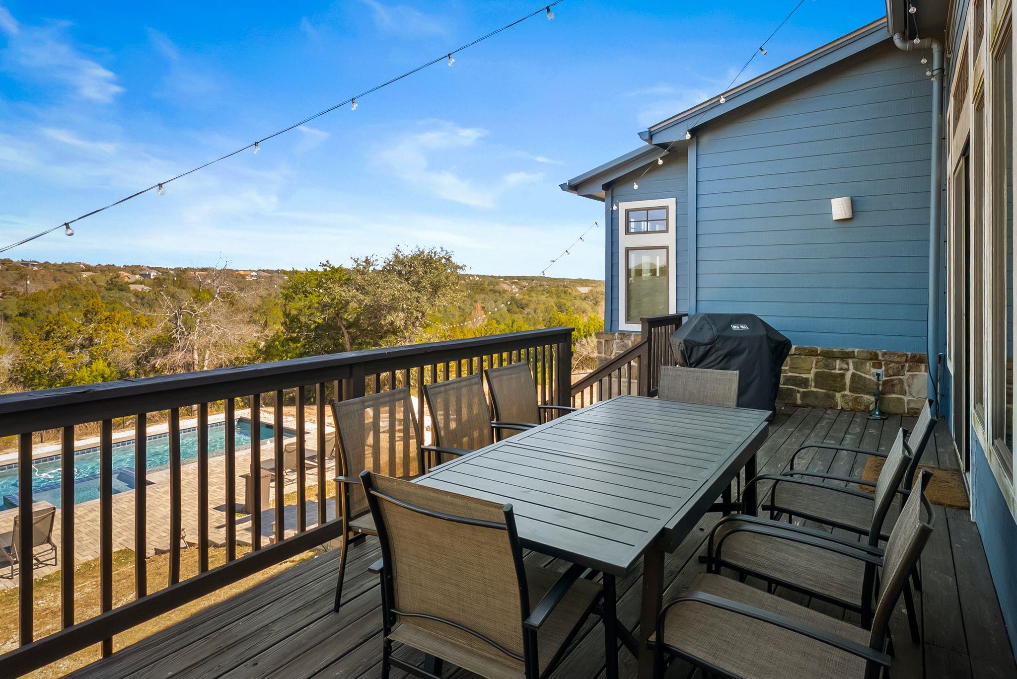 10512 Lake Park Dr, Dripping Springs, TX 78620