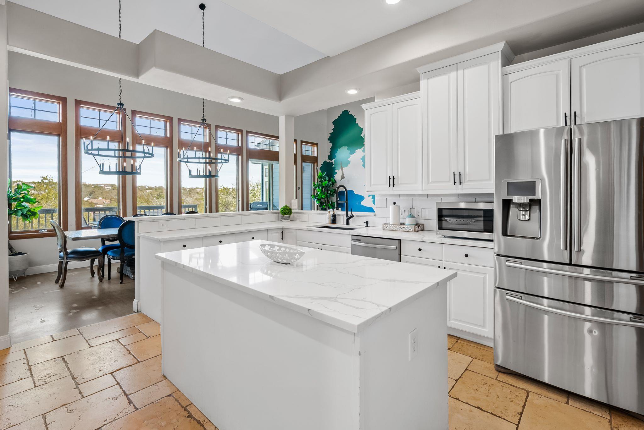 10512 Lake Park Dr, Dripping Springs, TX 78620