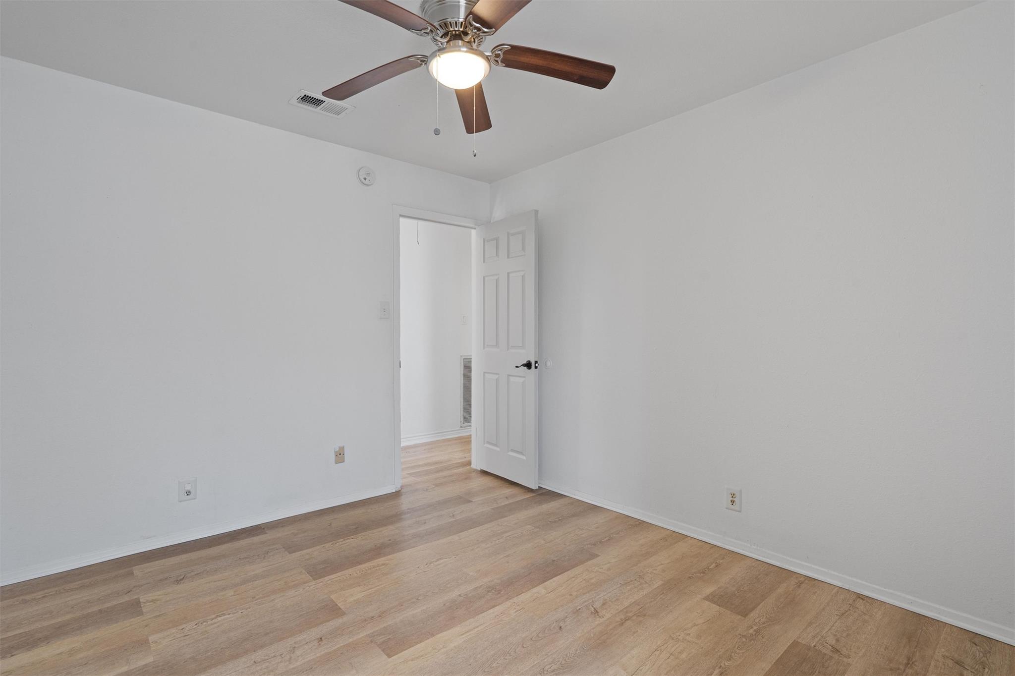 405 Oat Meadow Dr, Pflugerville, TX 78660