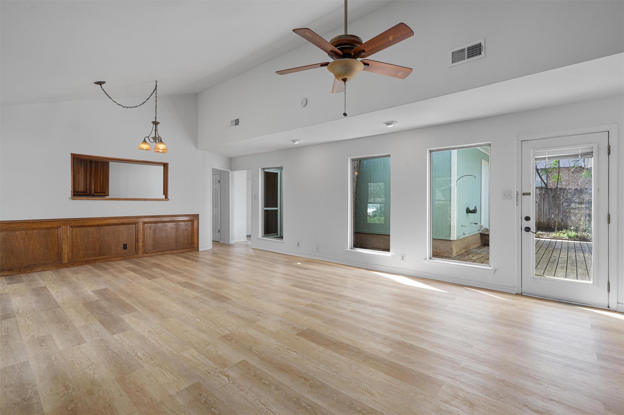 405 Oat Meadow Dr, Pflugerville, TX 78660