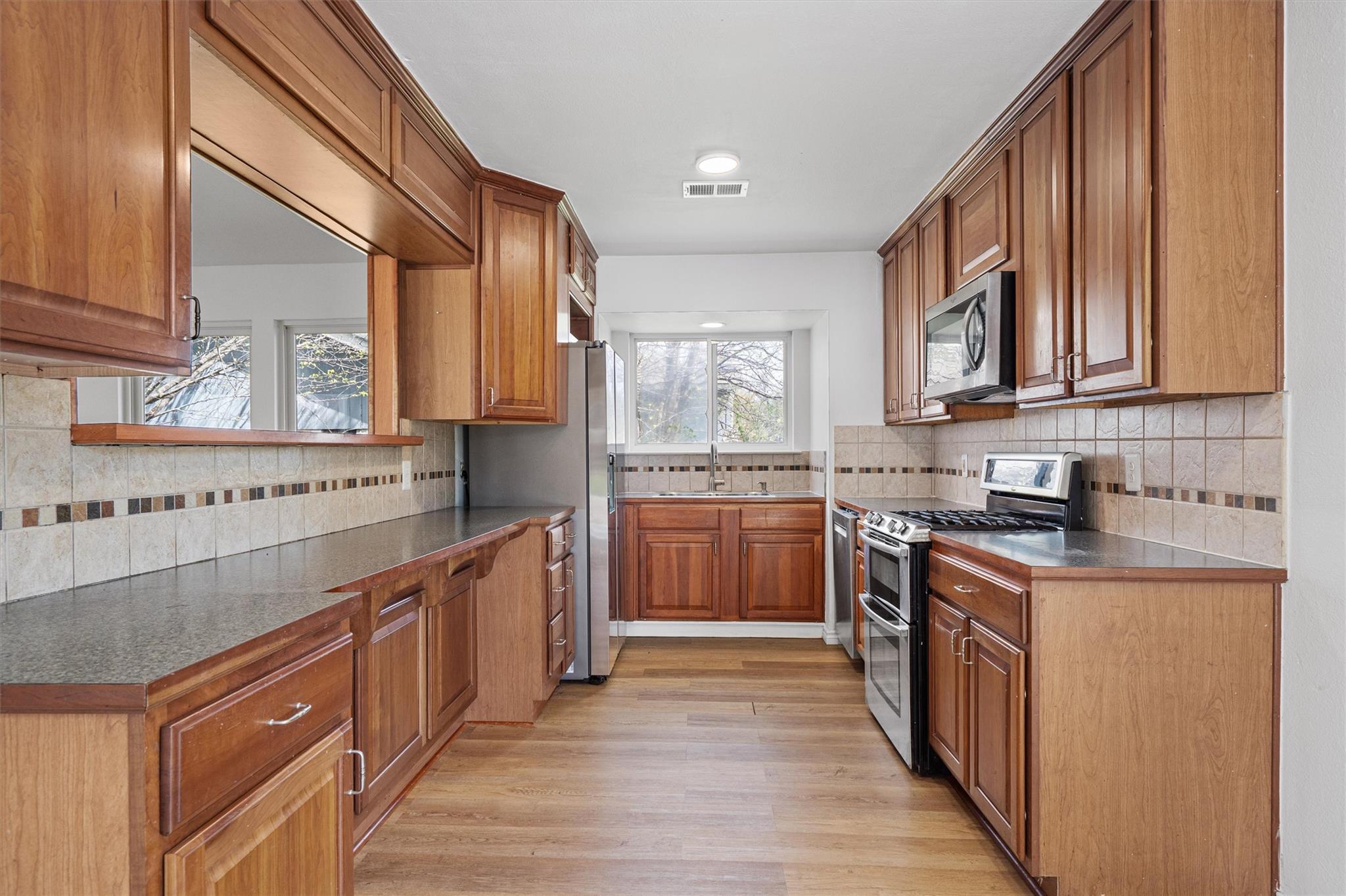 405 Oat Meadow Dr, Pflugerville, TX 78660