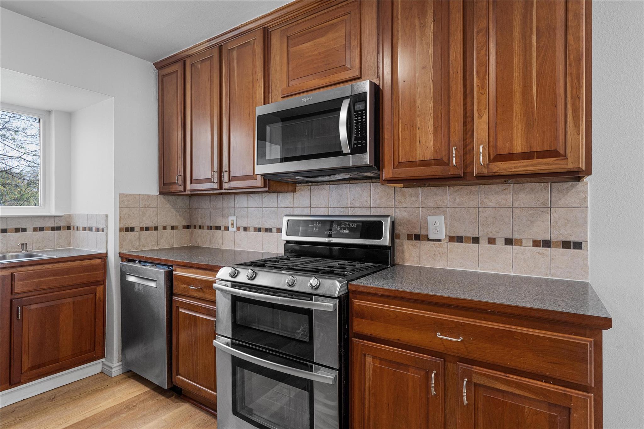 405 Oat Meadow Dr, Pflugerville, TX 78660