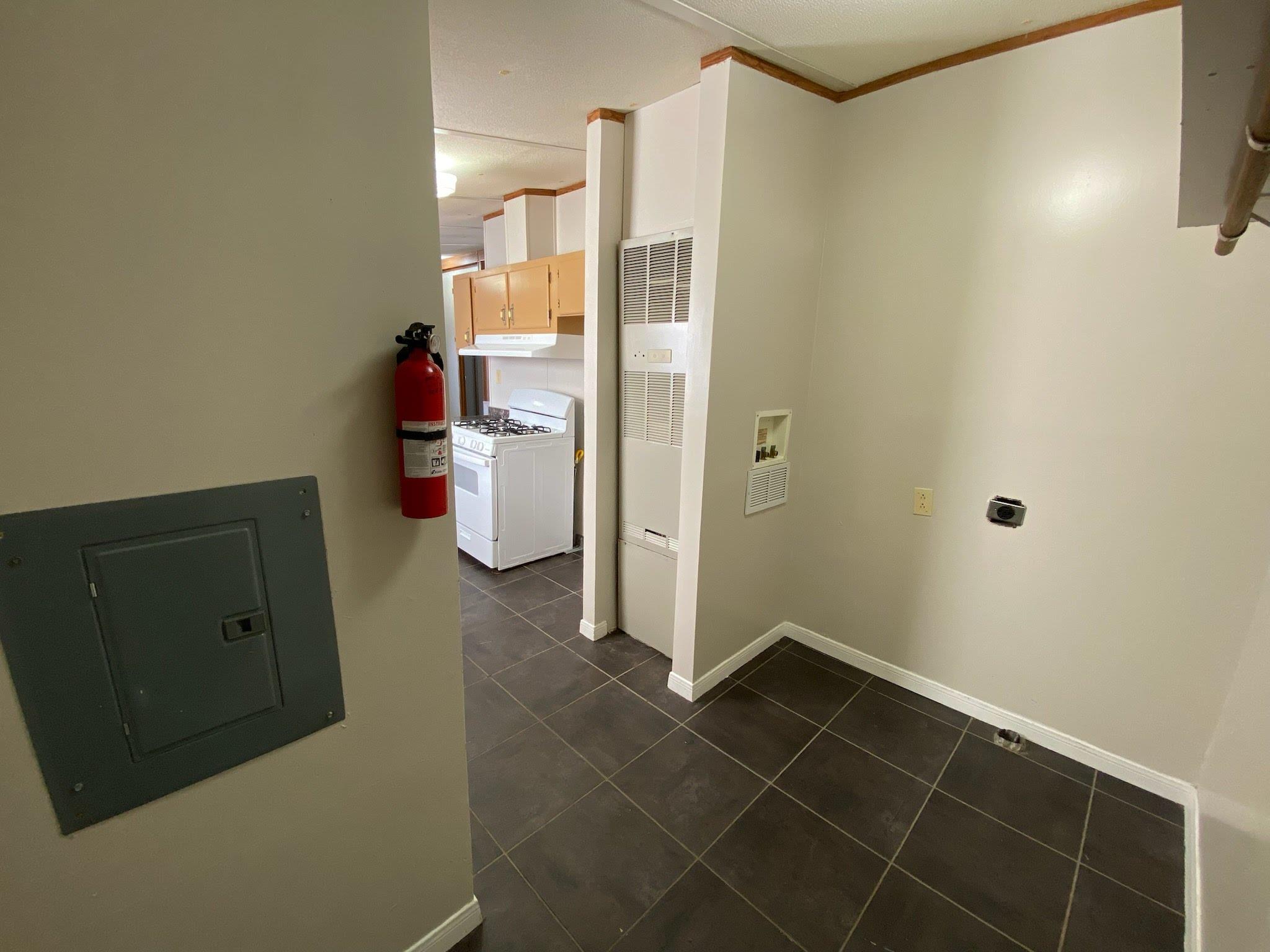 2029 Us-290 E, McDade, TX 78650