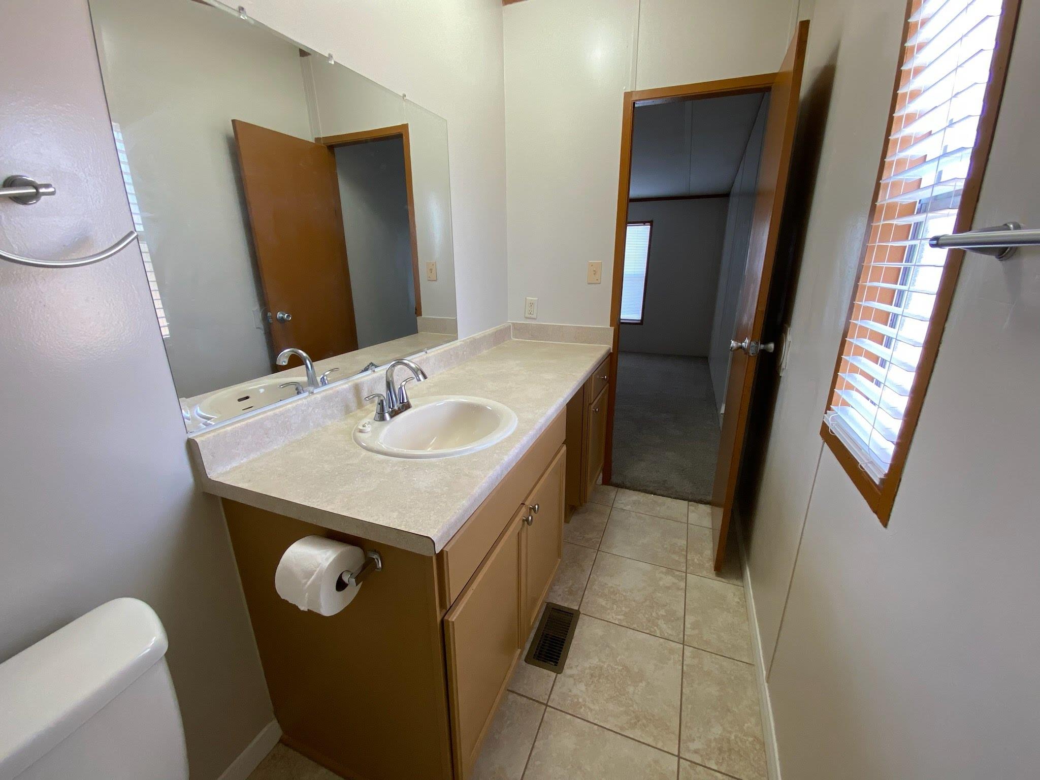 2029 Us-290 E, McDade, TX 78650