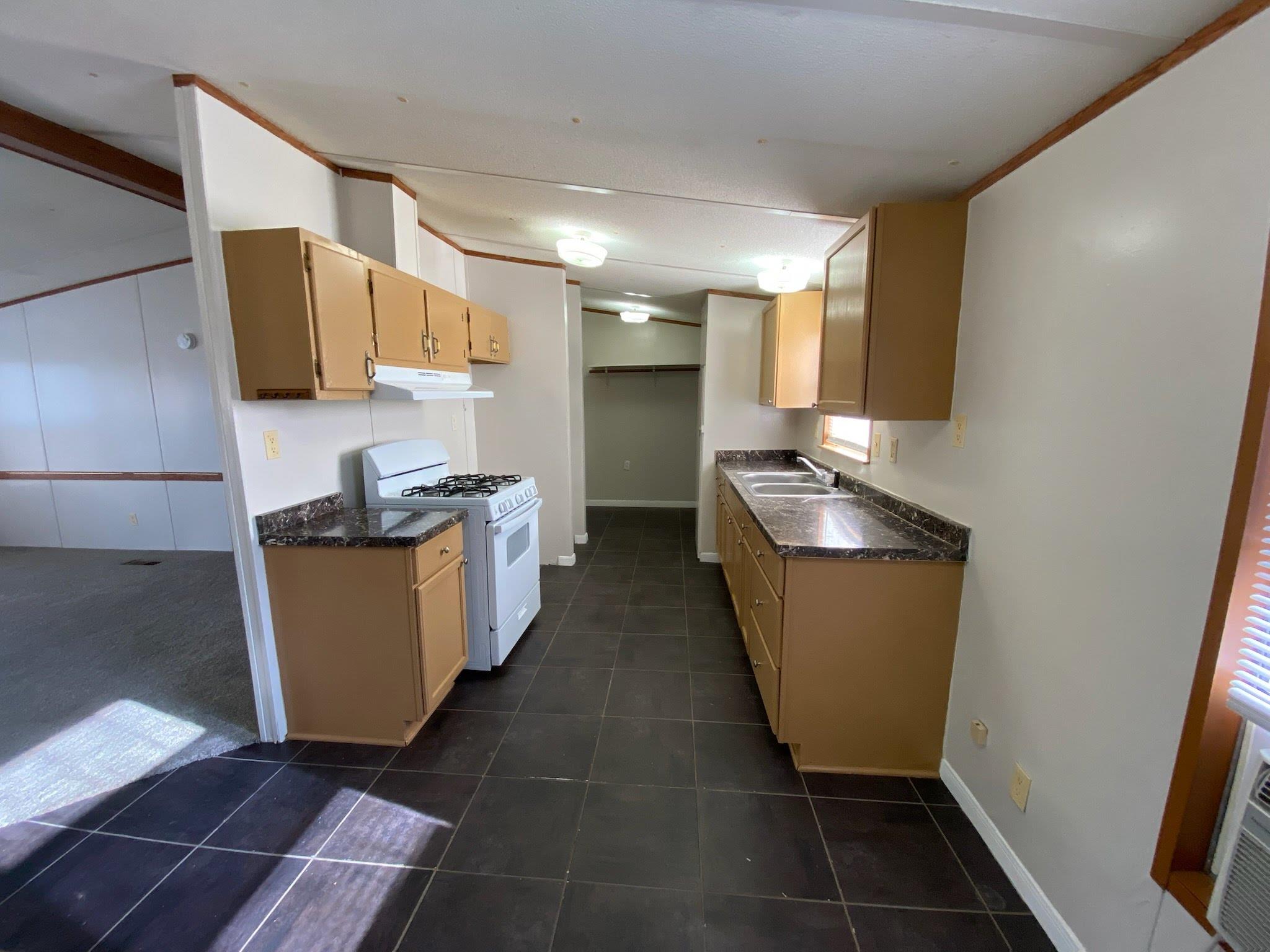 2029 Us-290 E, McDade, TX 78650