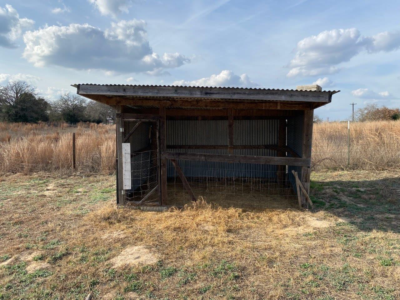 2029 Us-290 E, McDade, TX 78650