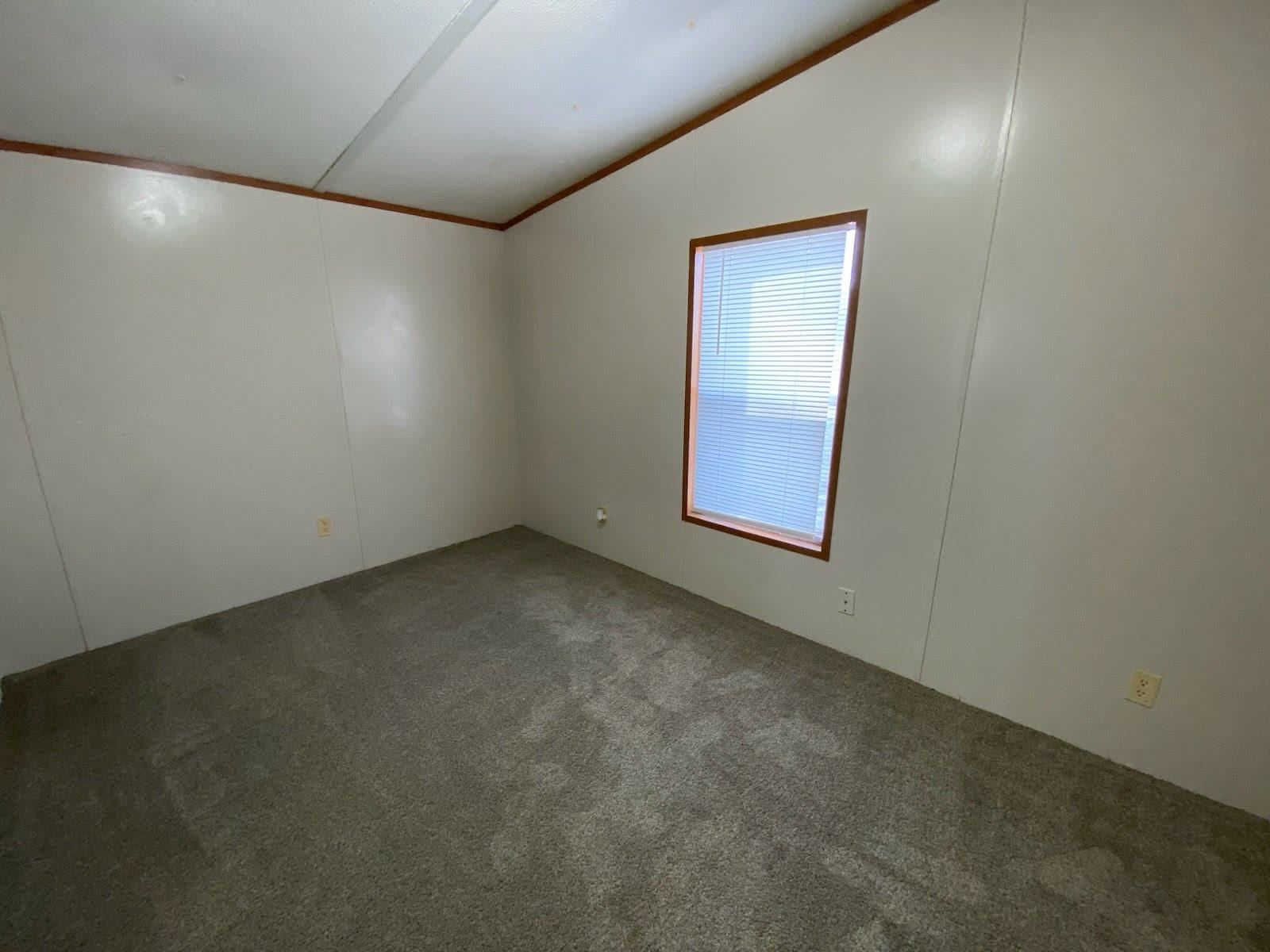 2029 Us-290 E, McDade, TX 78650