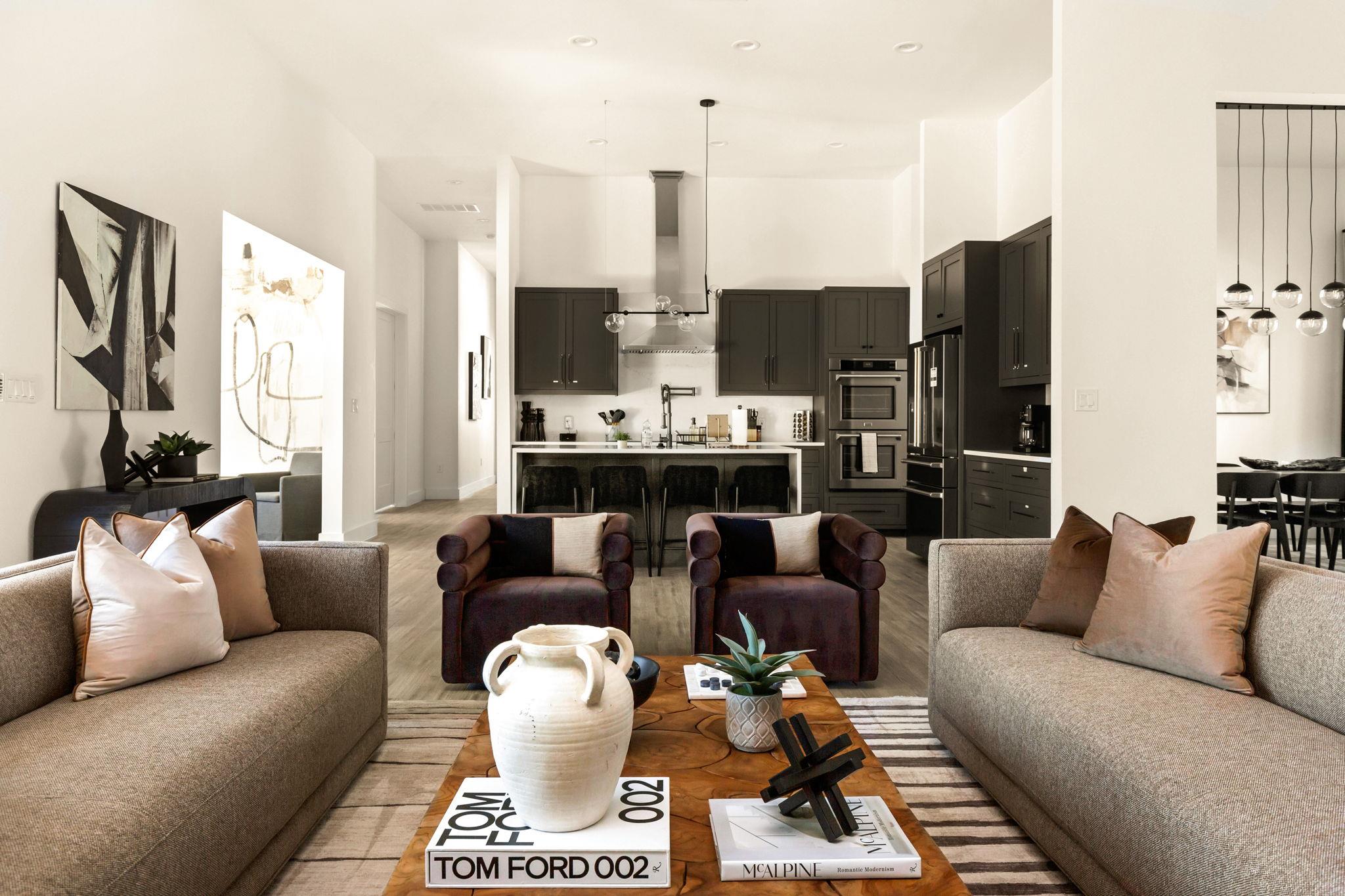 256 Charro Vista Dr, Driftwood, TX 78619