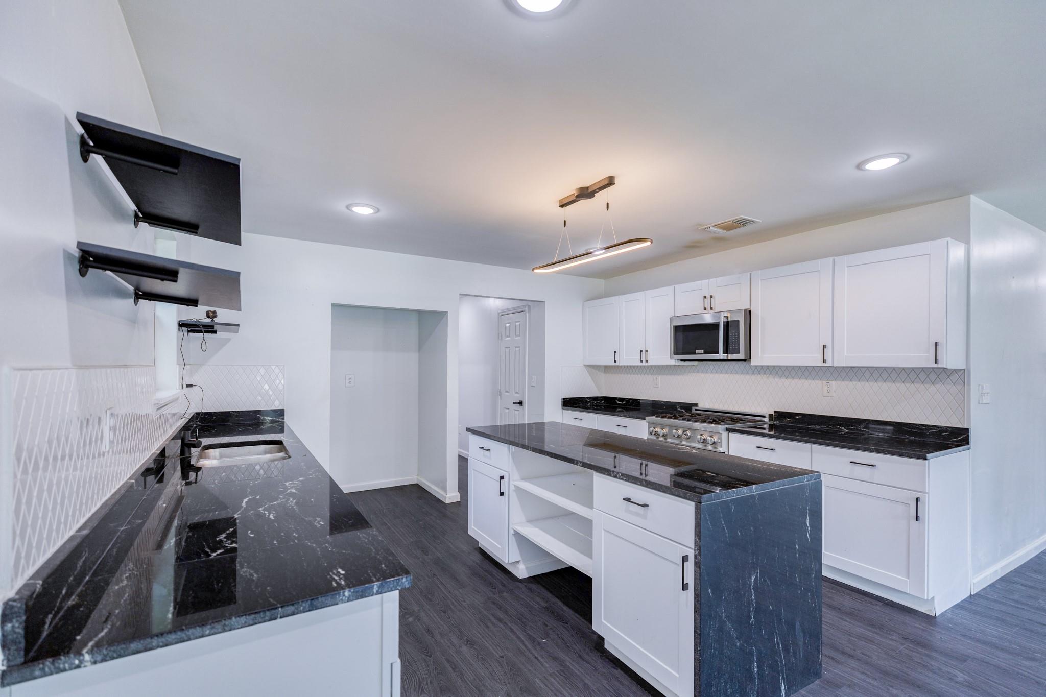 6202 Carnation Ter, Austin, TX 78741