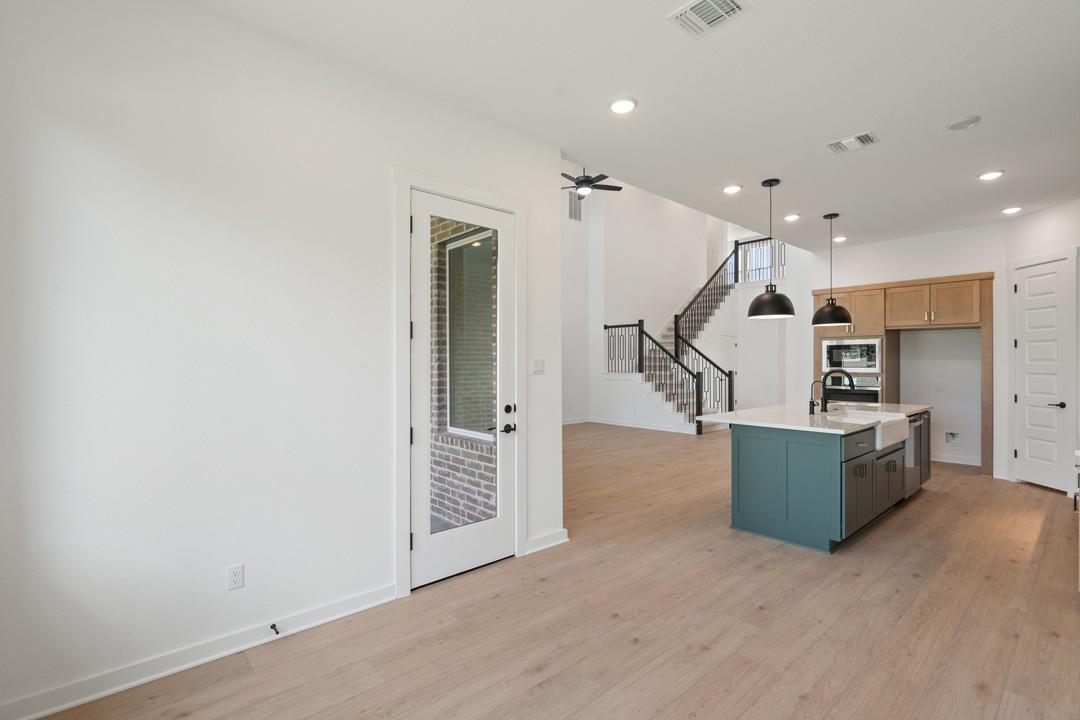 1114 Blue Moon Drive, Georgetown, TX 78628