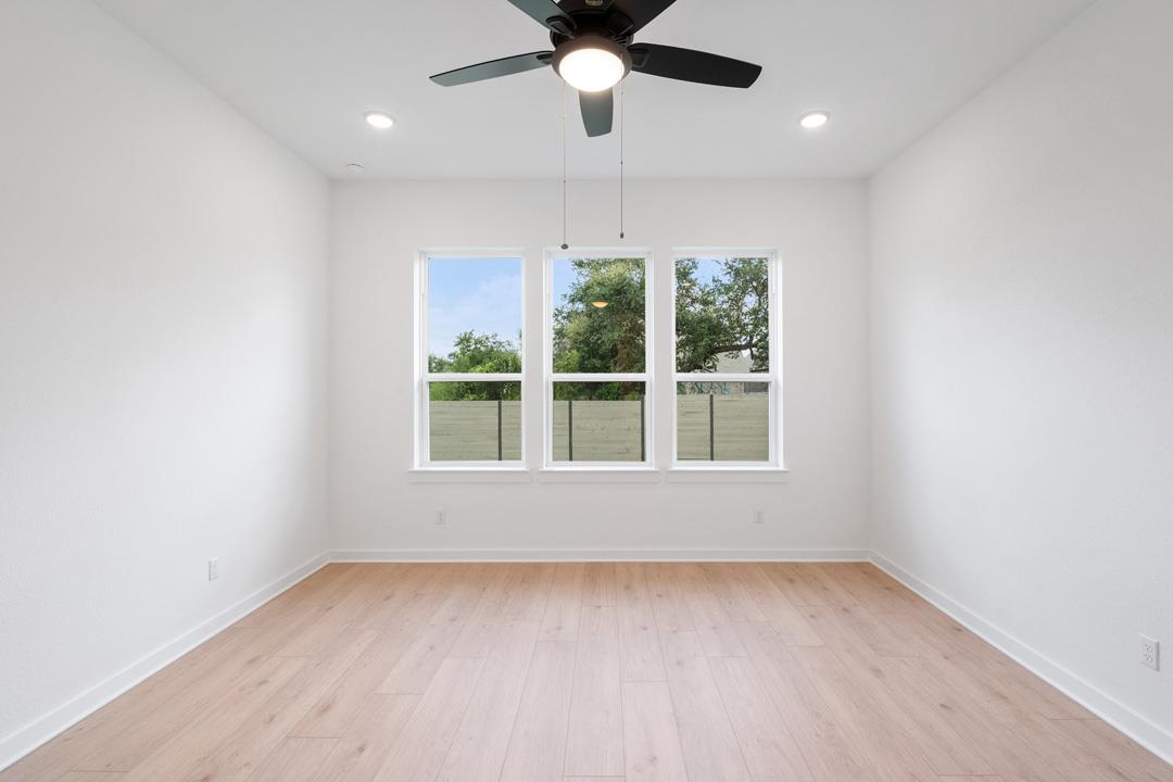 1114 Blue Moon Drive, Georgetown, TX 78628