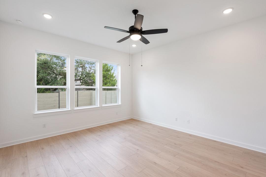 1114 Blue Moon Drive, Georgetown, TX 78628