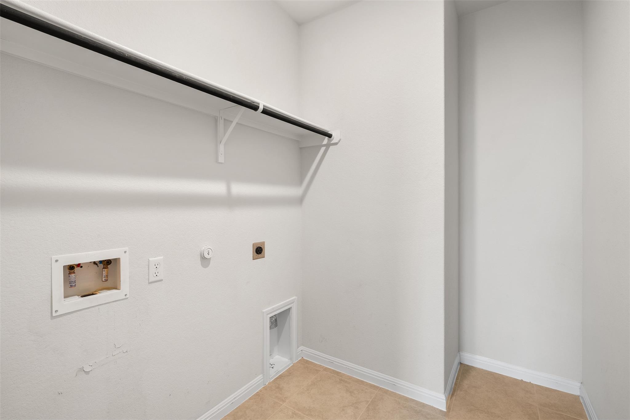 2516 Walking Y Rd, Georgetown, TX 78633