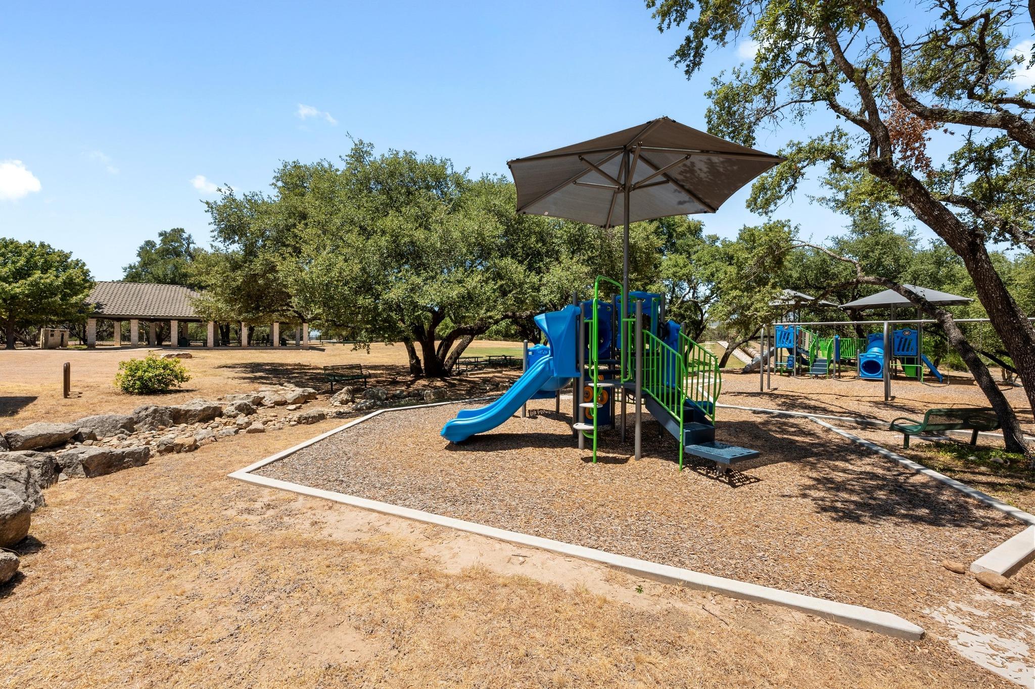 13 Autumn Oaks Dr, Lakeway, TX 78738