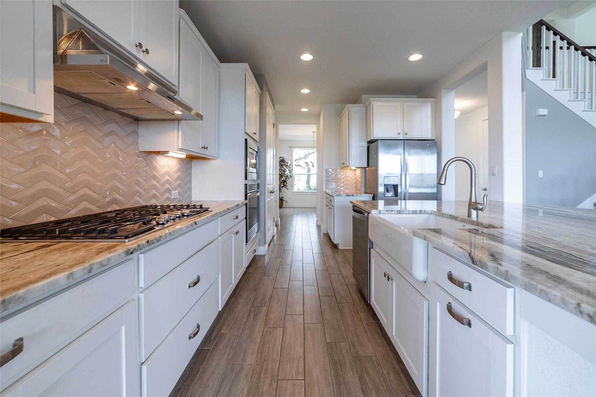 19614 Summit Glory Trl, Spicewood, TX 78669