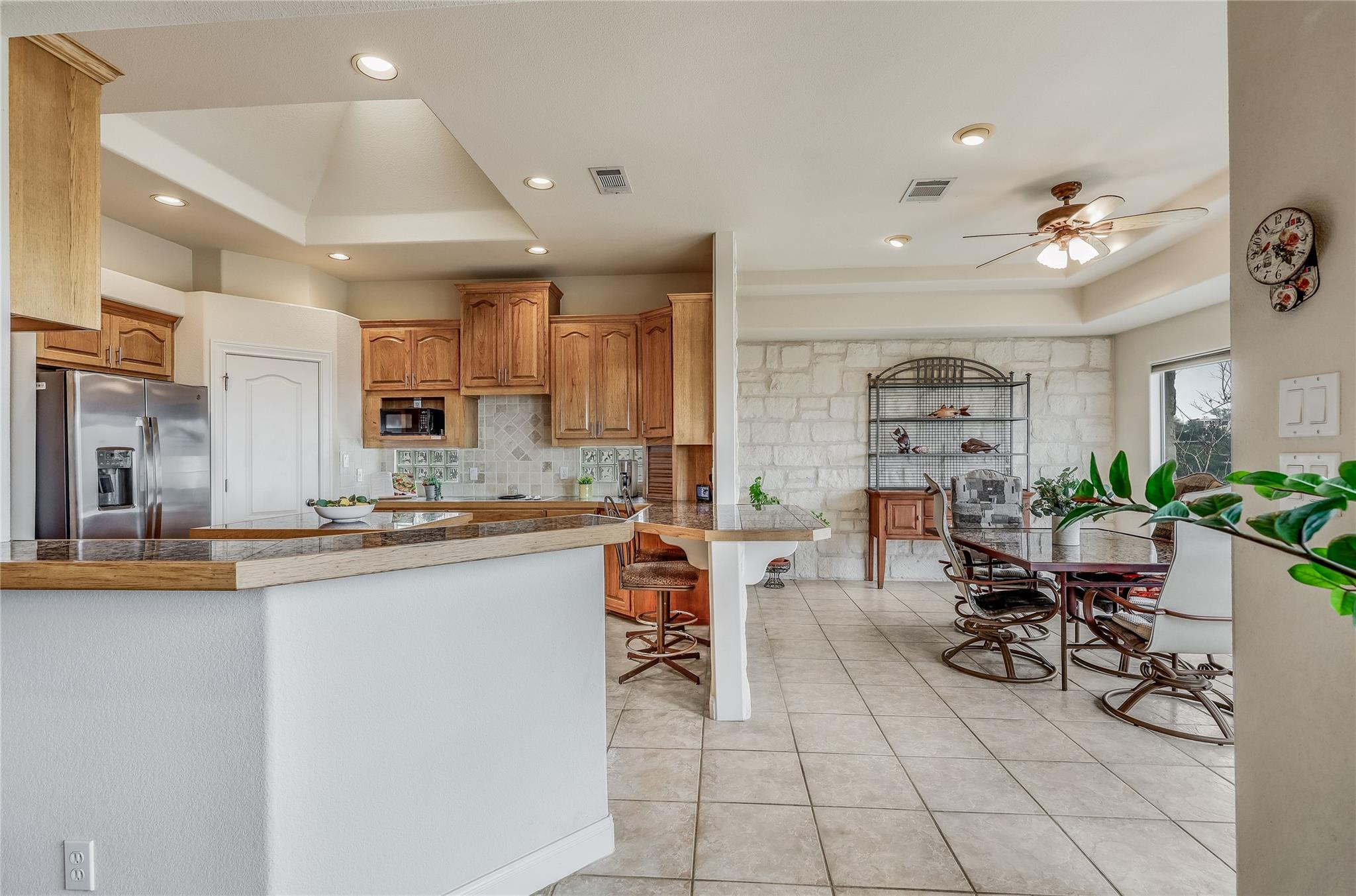 20711 Henry Ave, Lago Vista, TX 78645