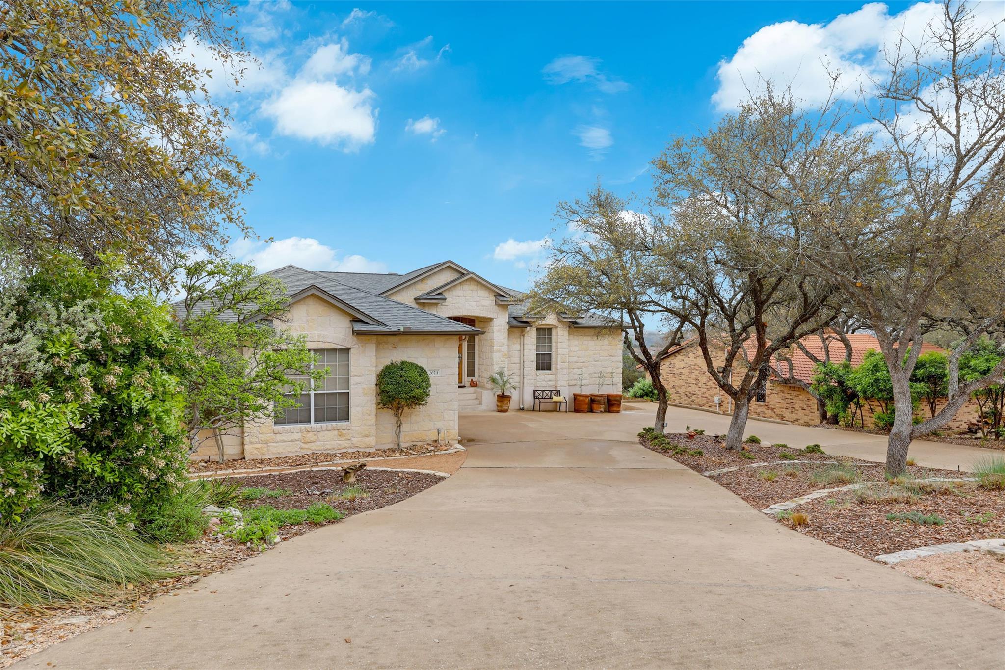 20711 Henry Ave, Lago Vista, TX 78645