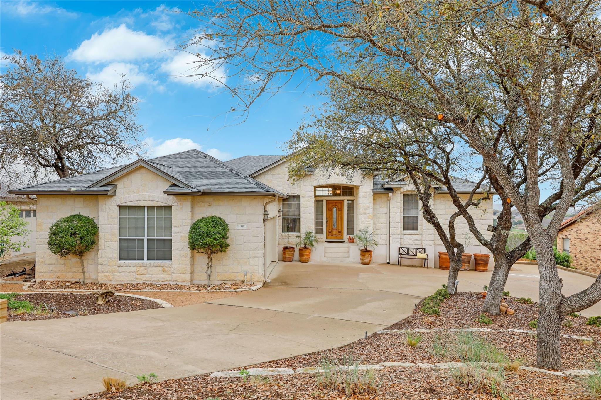 20711 Henry Ave, Lago Vista, TX 78645