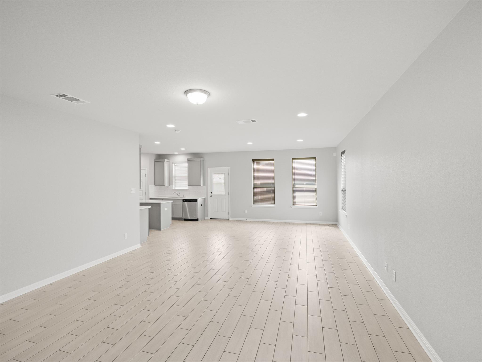 108 Drifter Ln, Jarrell, TX 76537