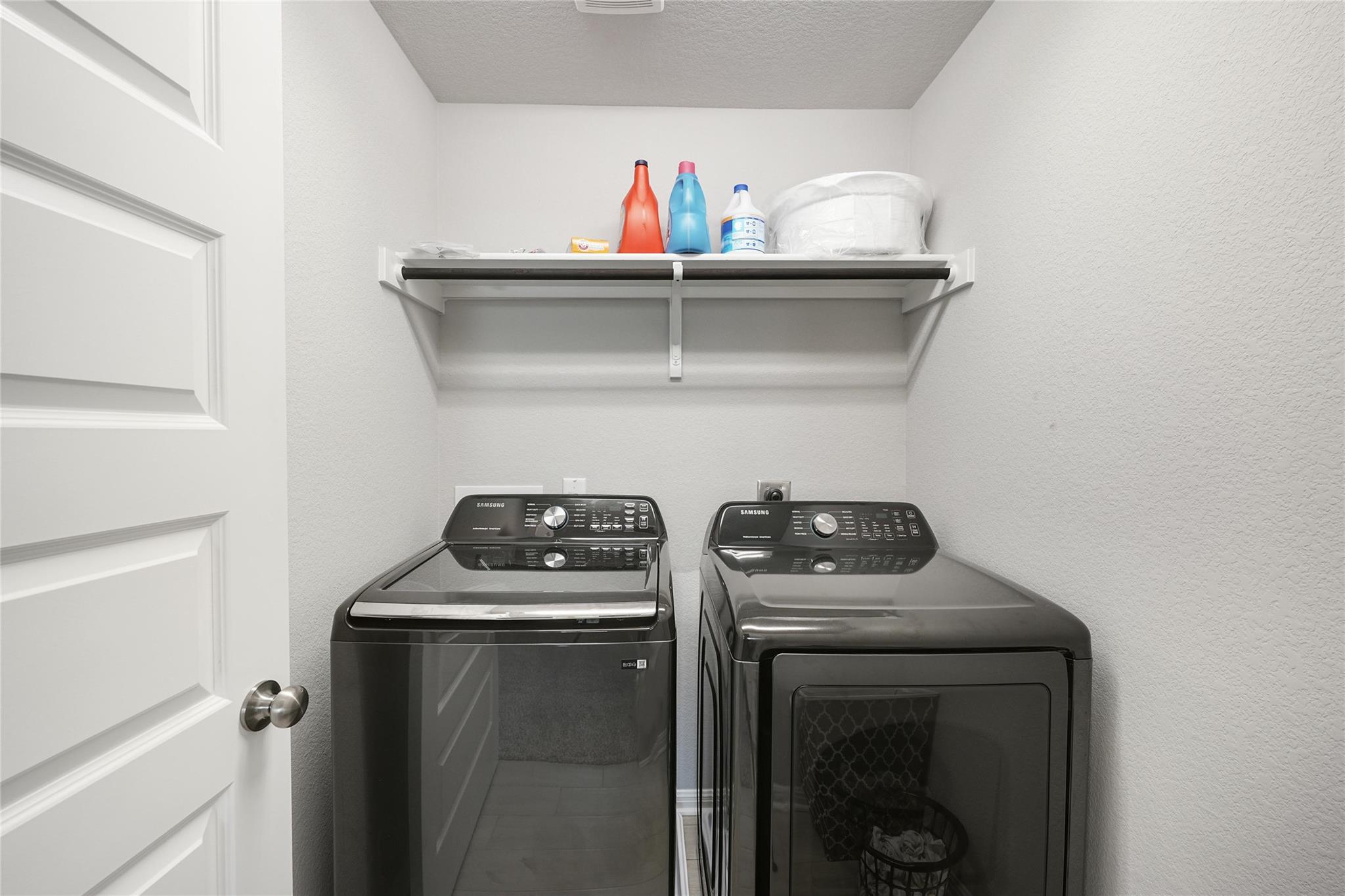 108 Drifter Ln, Jarrell, TX 76537