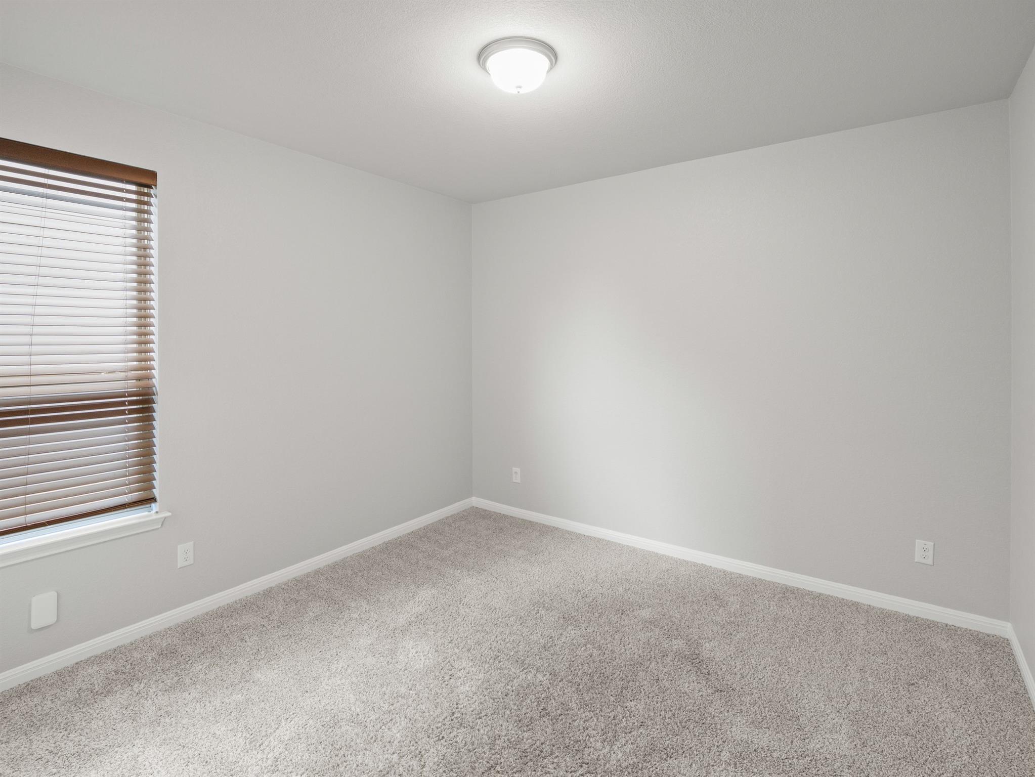 108 Drifter Ln, Jarrell, TX 76537