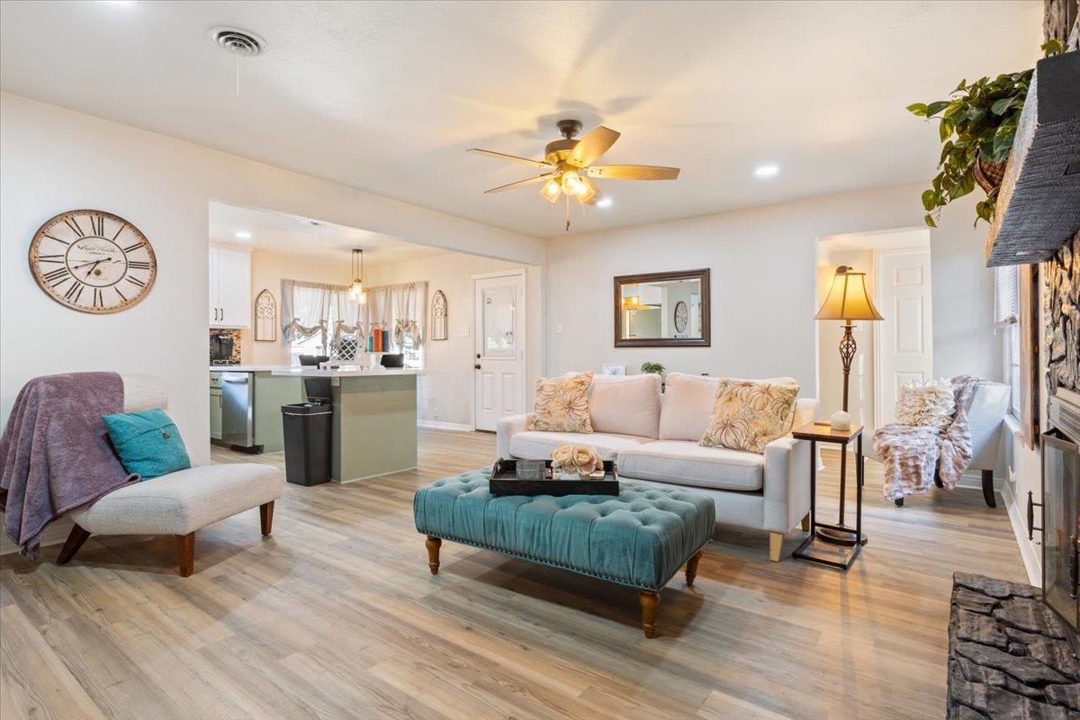 1505 S 49th St, Temple, TX 76504