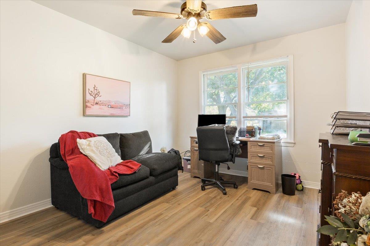 1505 S 49th St, Temple, TX 76504