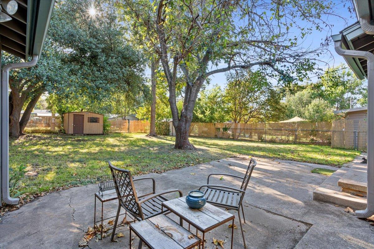 1505 S 49th St, Temple, TX 76504