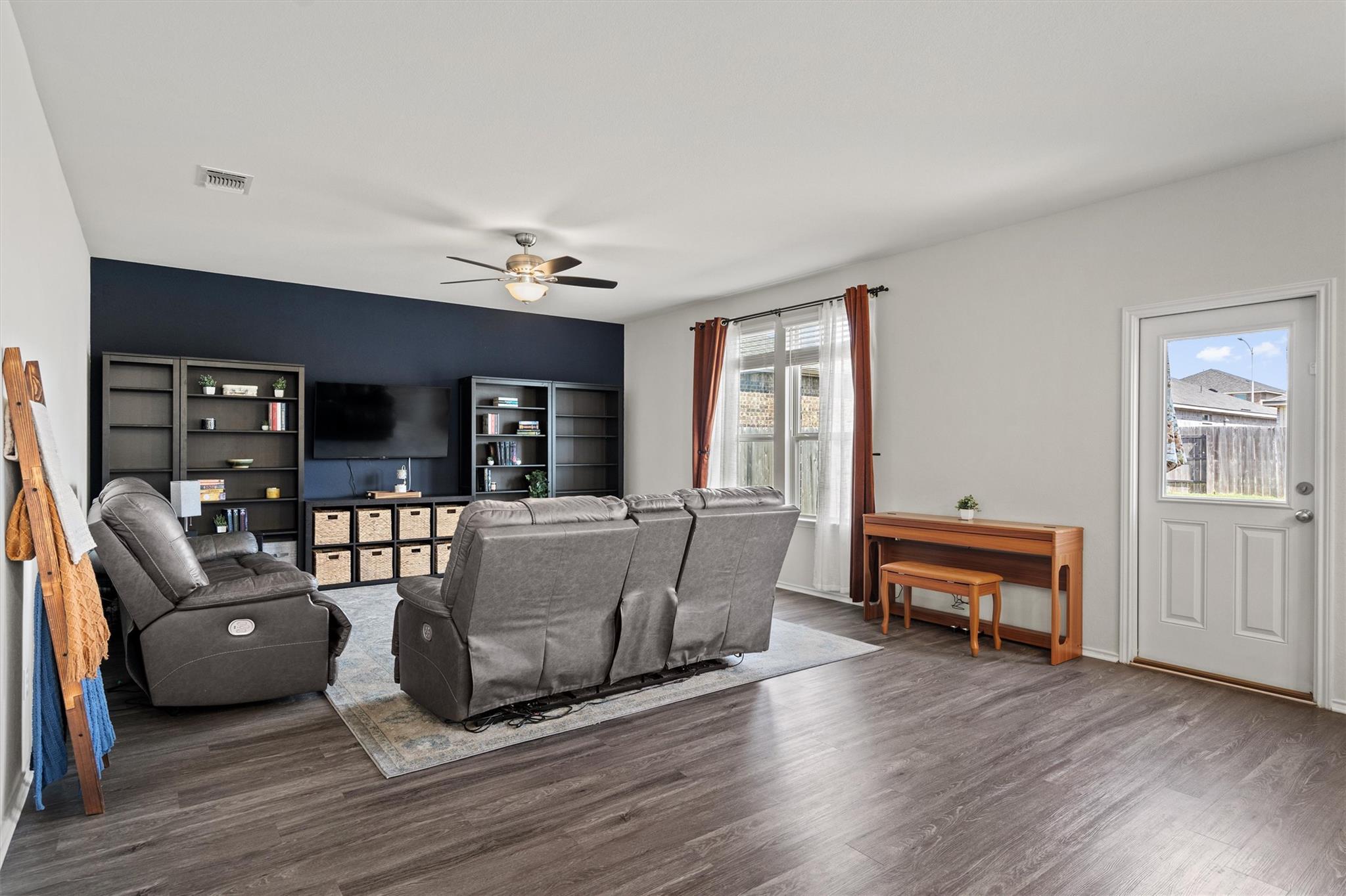 11816 Jackson Falls Way, Manor, TX 78653