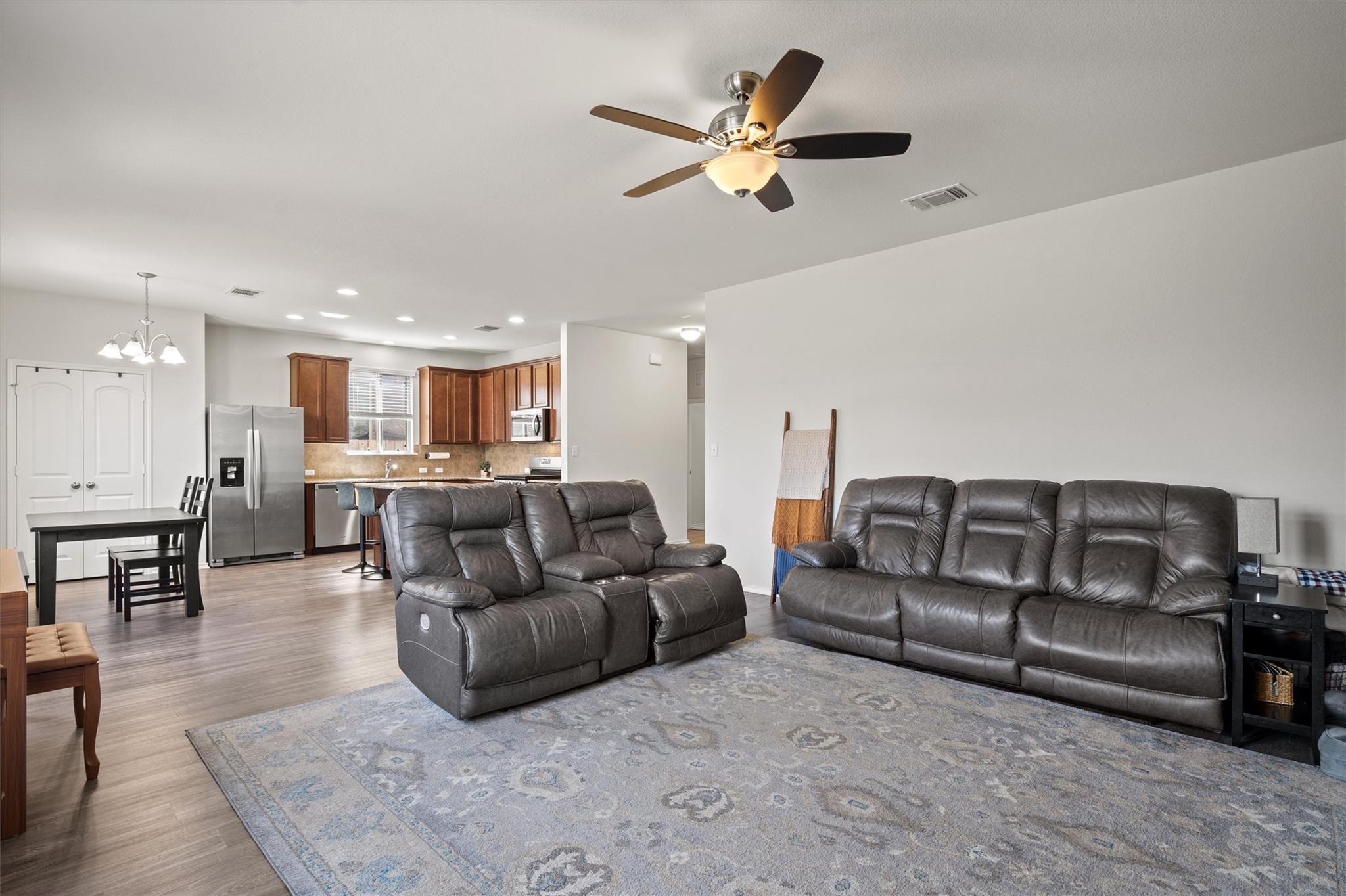 11816 Jackson Falls Way, Manor, TX 78653