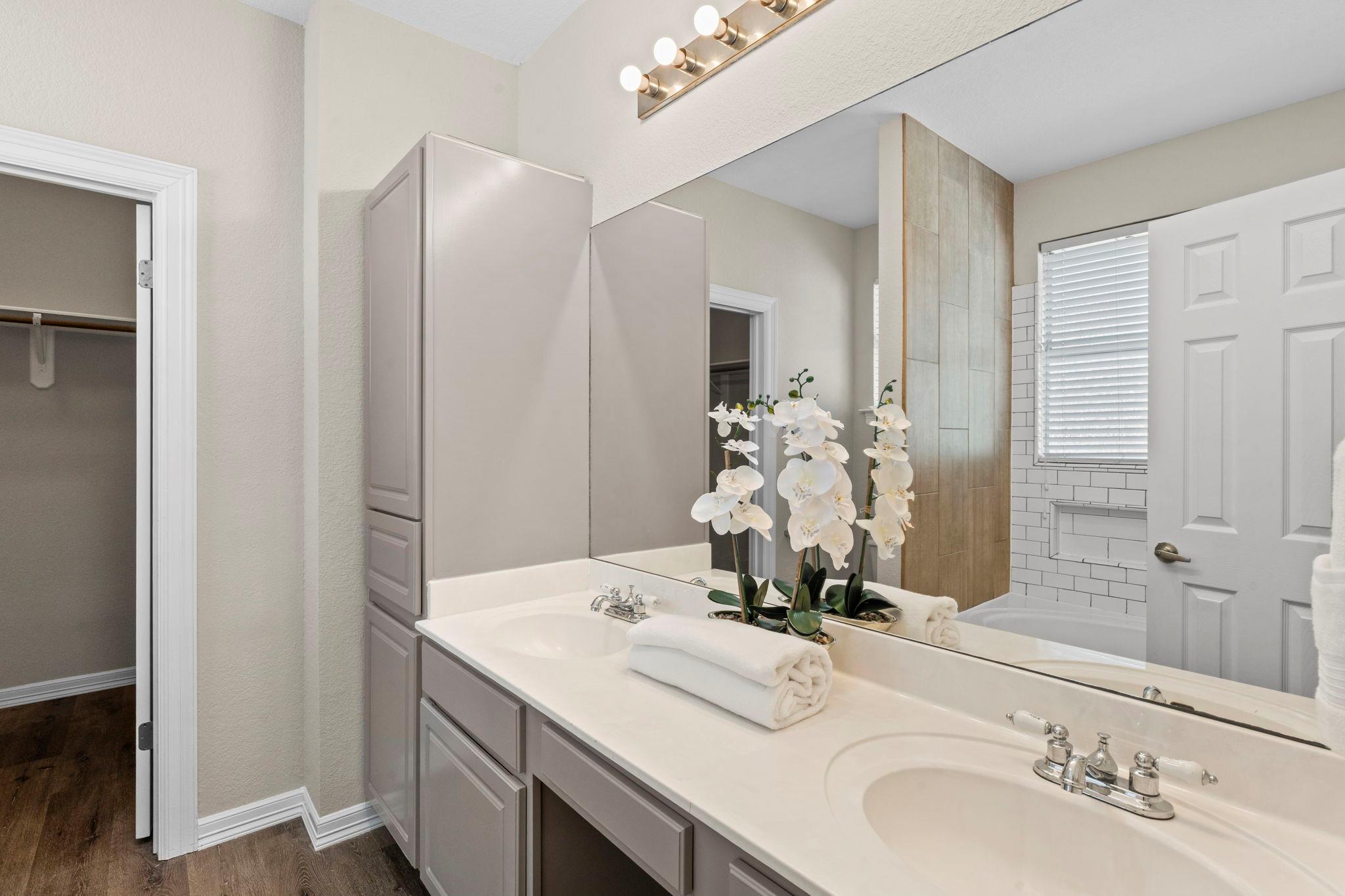 3005 NORFOLK Dr, Austin, TX 78745