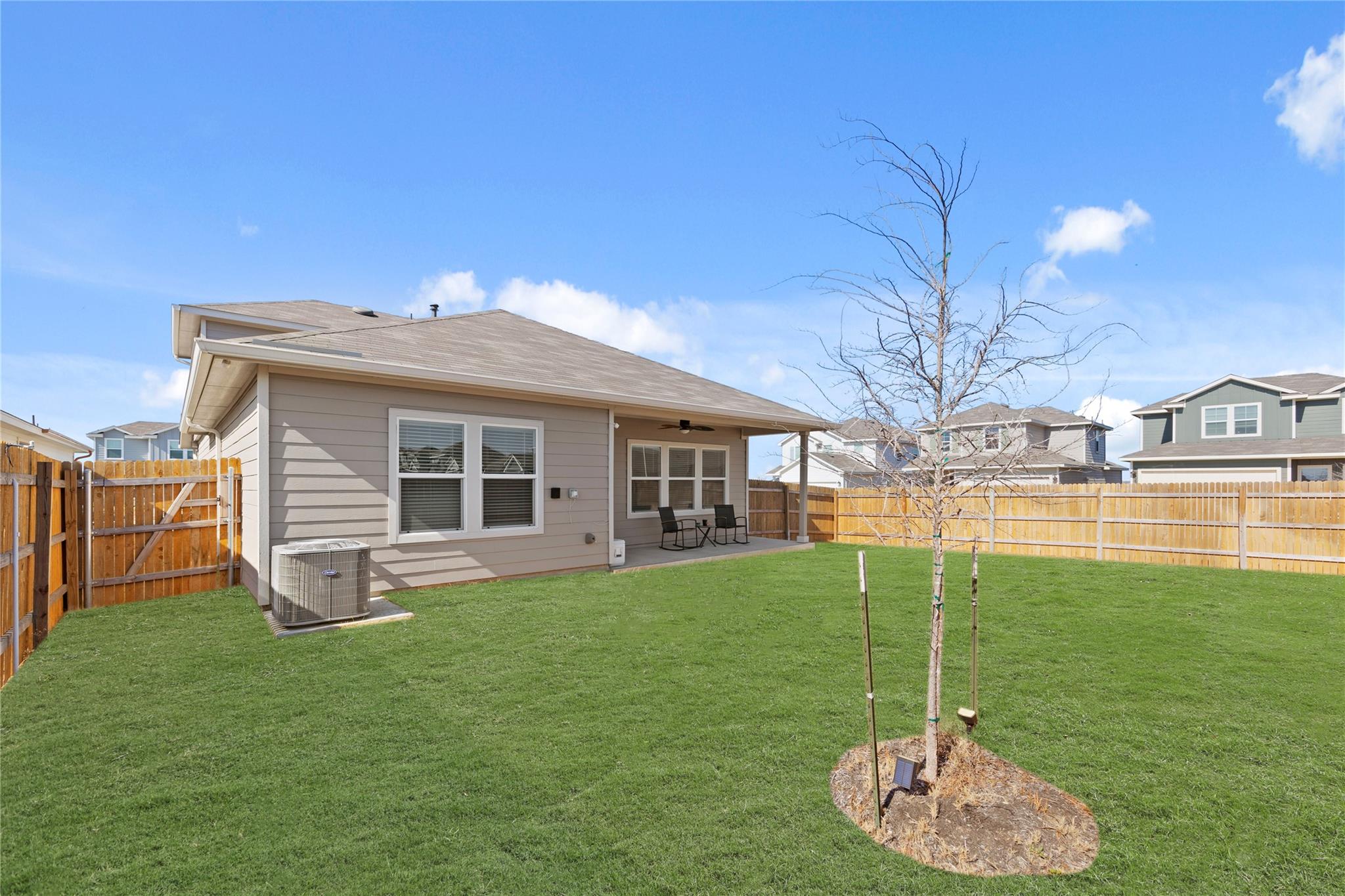 790 Arnold Loop, Kyle, TX 78640