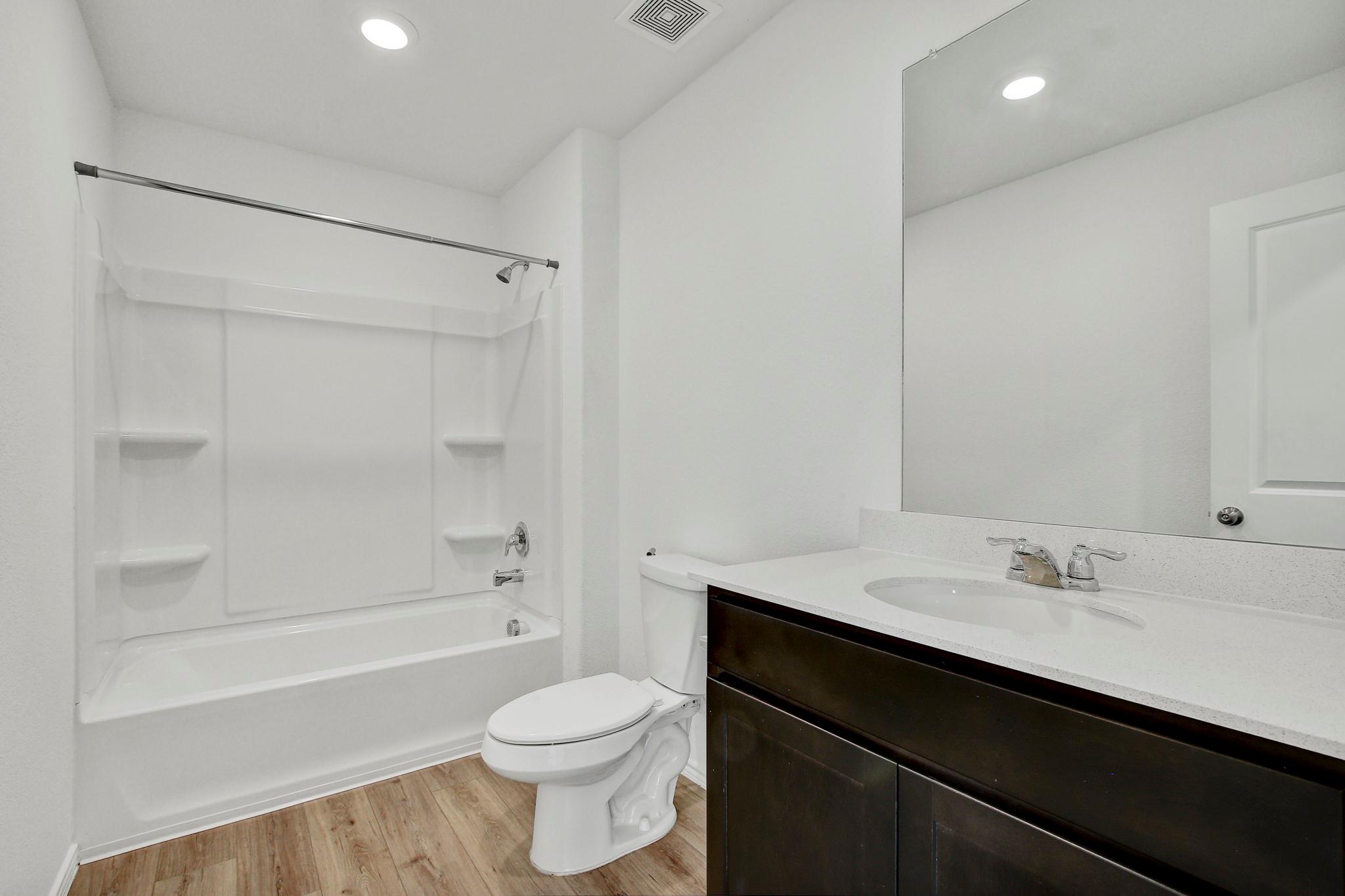 420 Halfmoon Dr, Lockhart, TX 78644