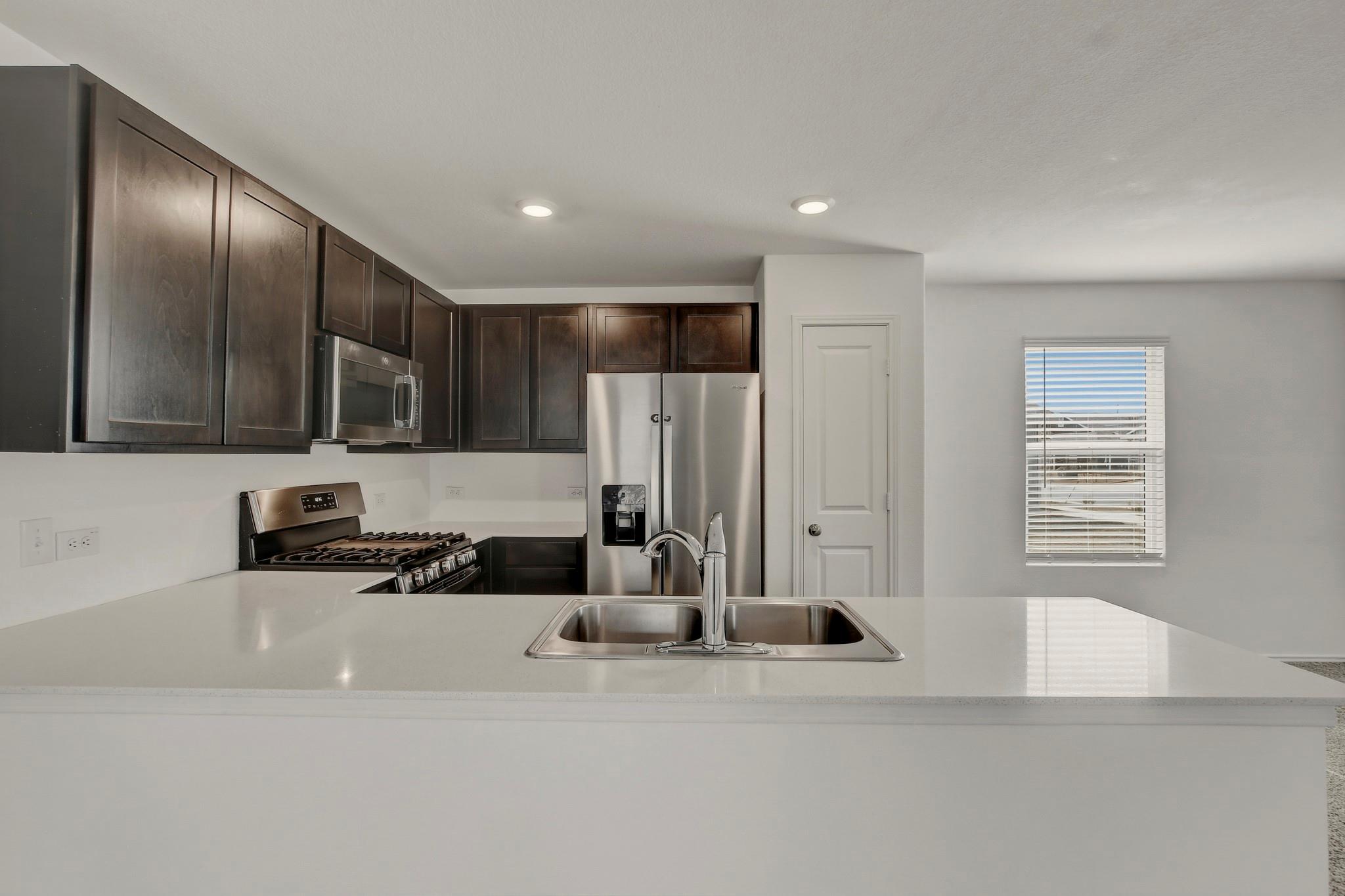 420 Halfmoon Dr, Lockhart, TX 78644