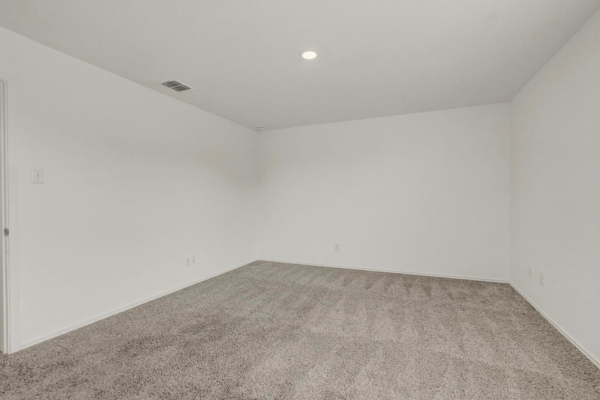 420 Halfmoon Dr, Lockhart, TX 78644