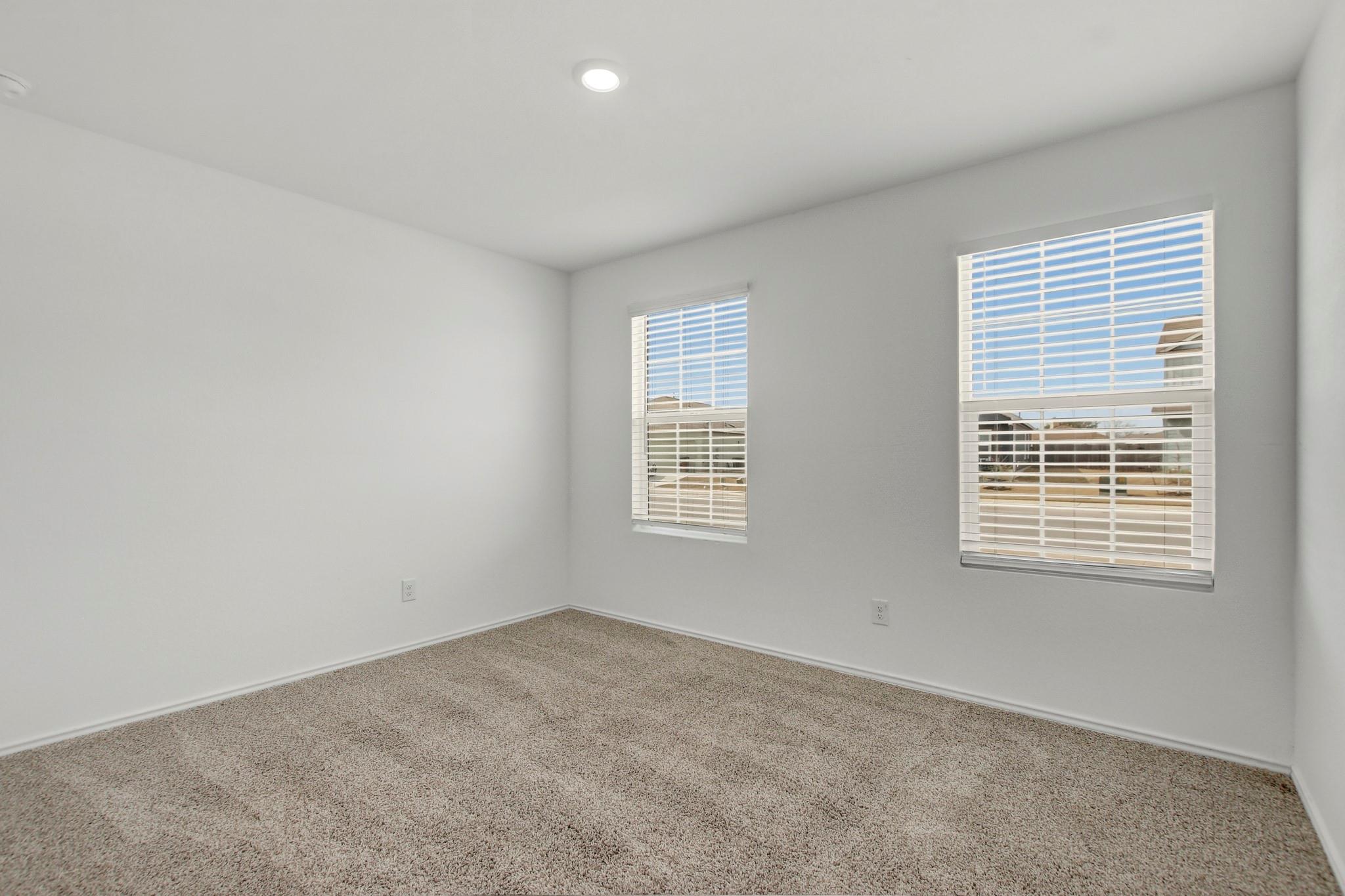 420 Halfmoon Dr, Lockhart, TX 78644