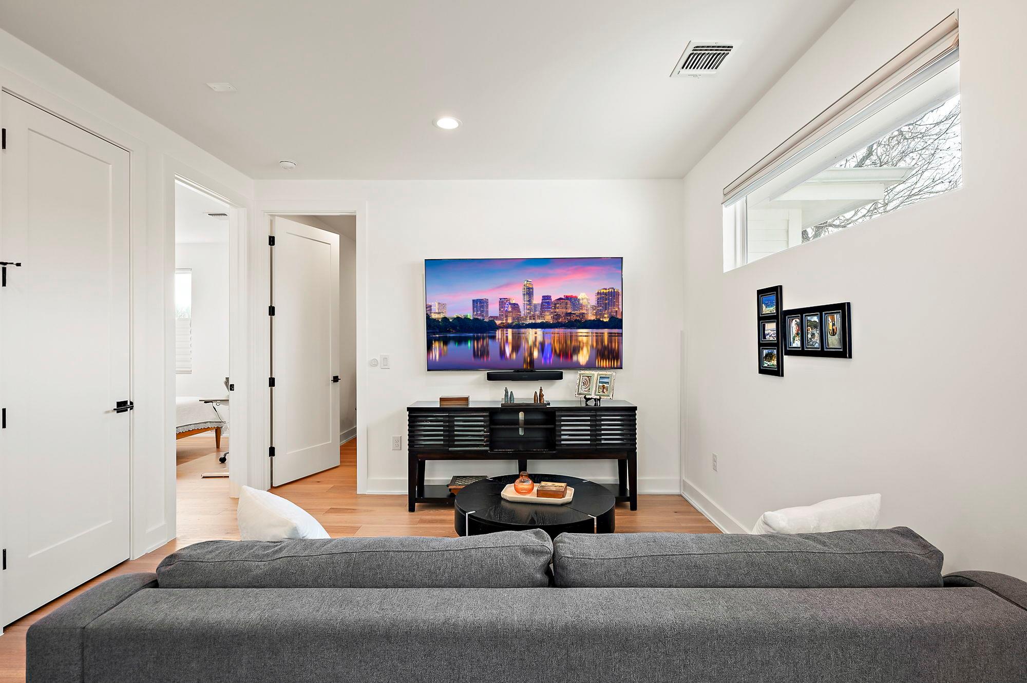 6310 Waynesburg Cv, Austin, TX 78723