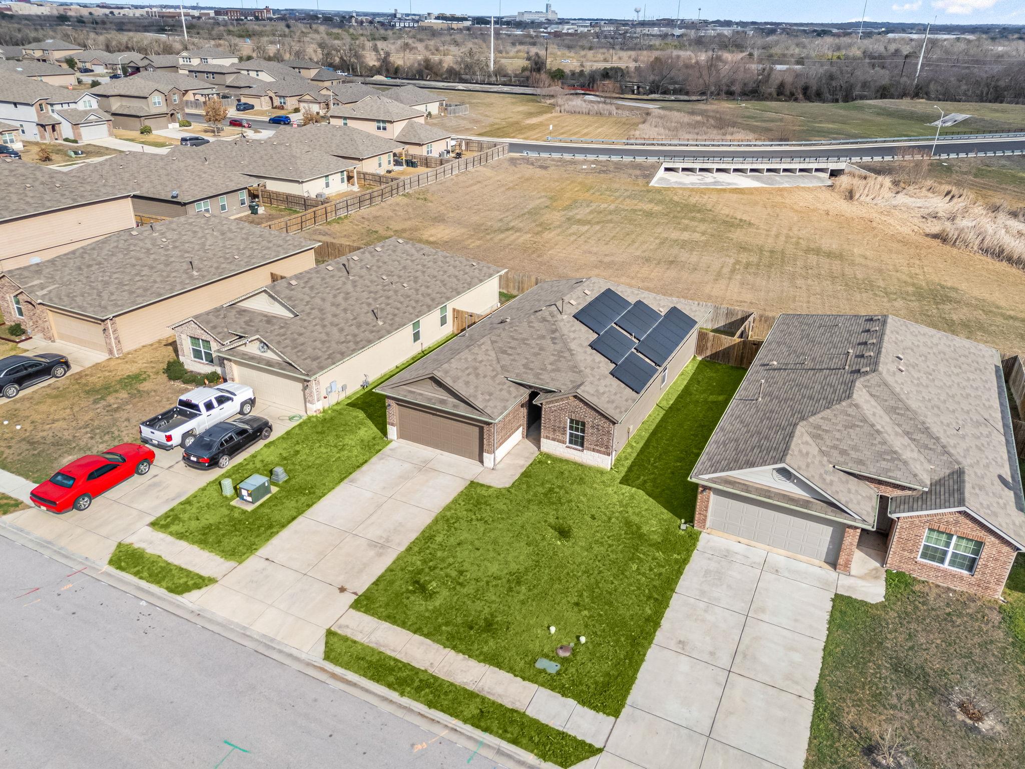 152 Cibolo Creek Dr, Kyle, TX 78640