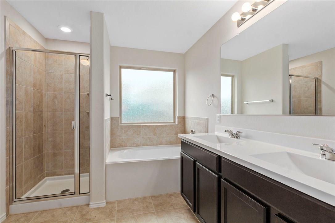 837 Hillrose Dr, Leander, TX 78641