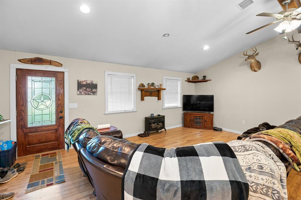 4771 County Road 473, Elgin, TX 78621