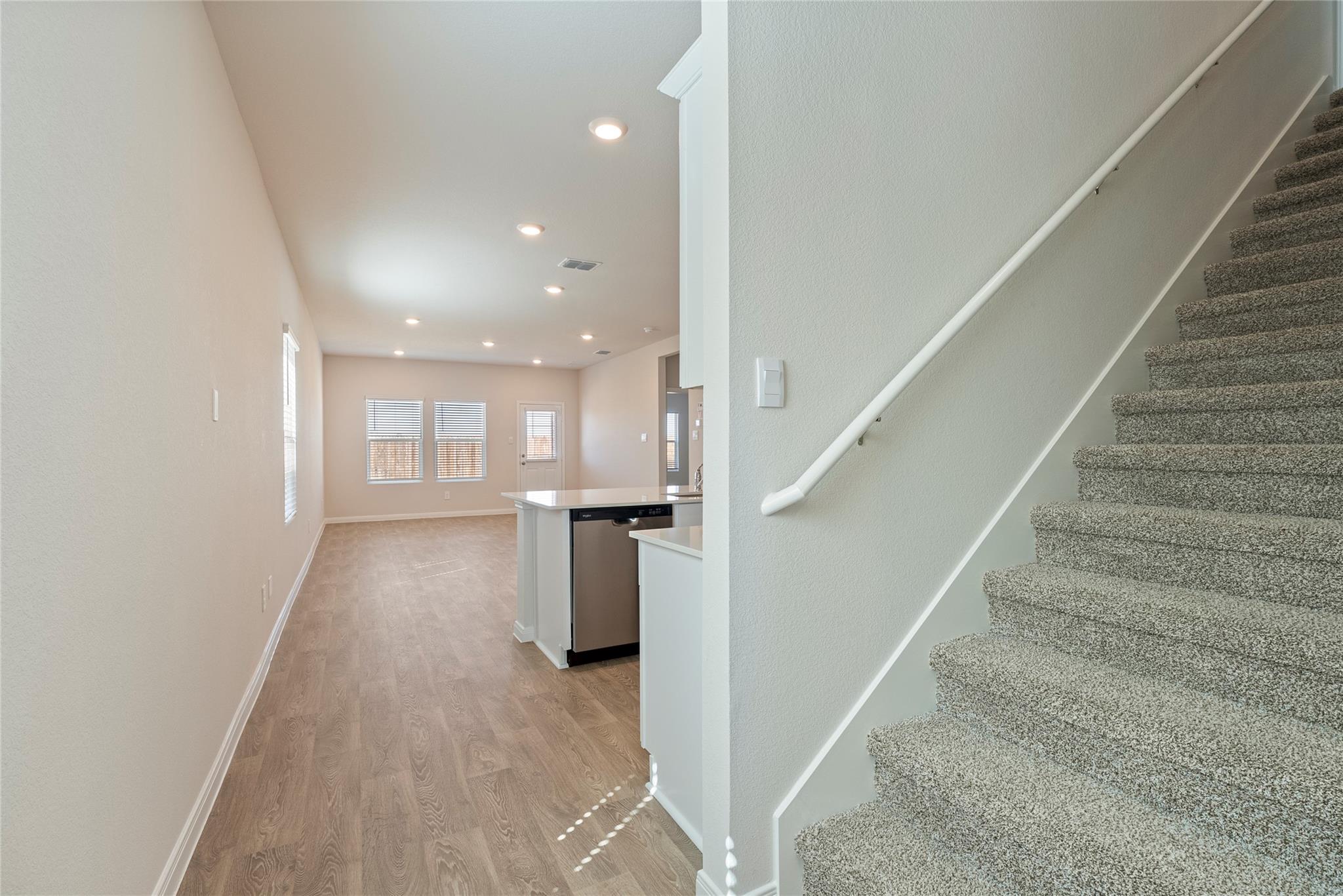 433 NEW ALBANY Ln, San Marcos, TX 78666