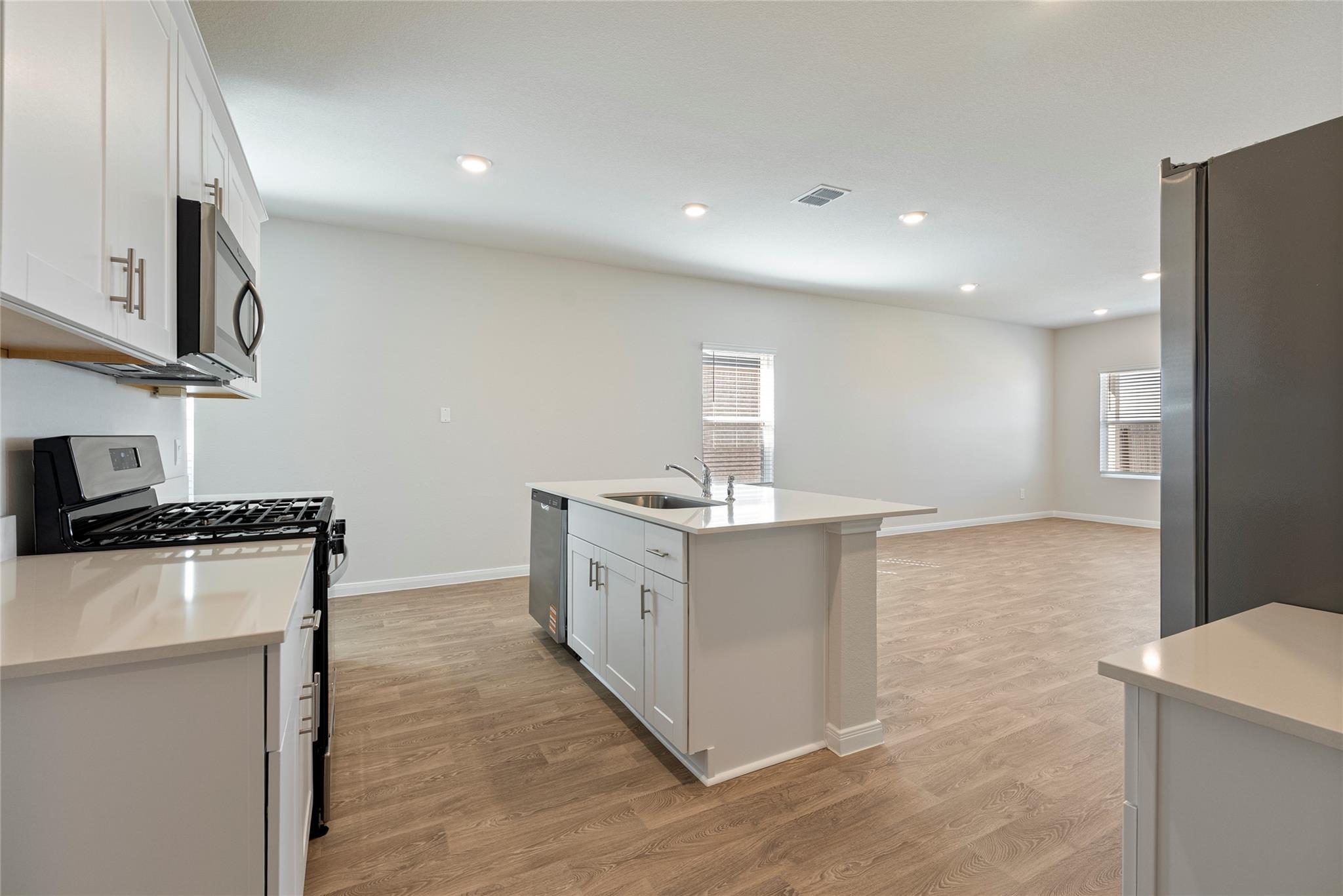 433 NEW ALBANY Ln, San Marcos, TX 78666