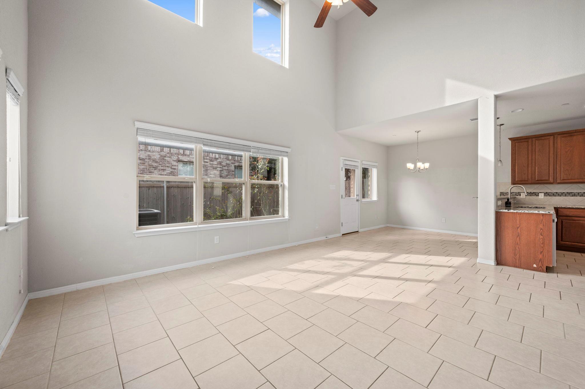 2304 S Lakeline Blvd # 384, Cedar Park, TX 78613