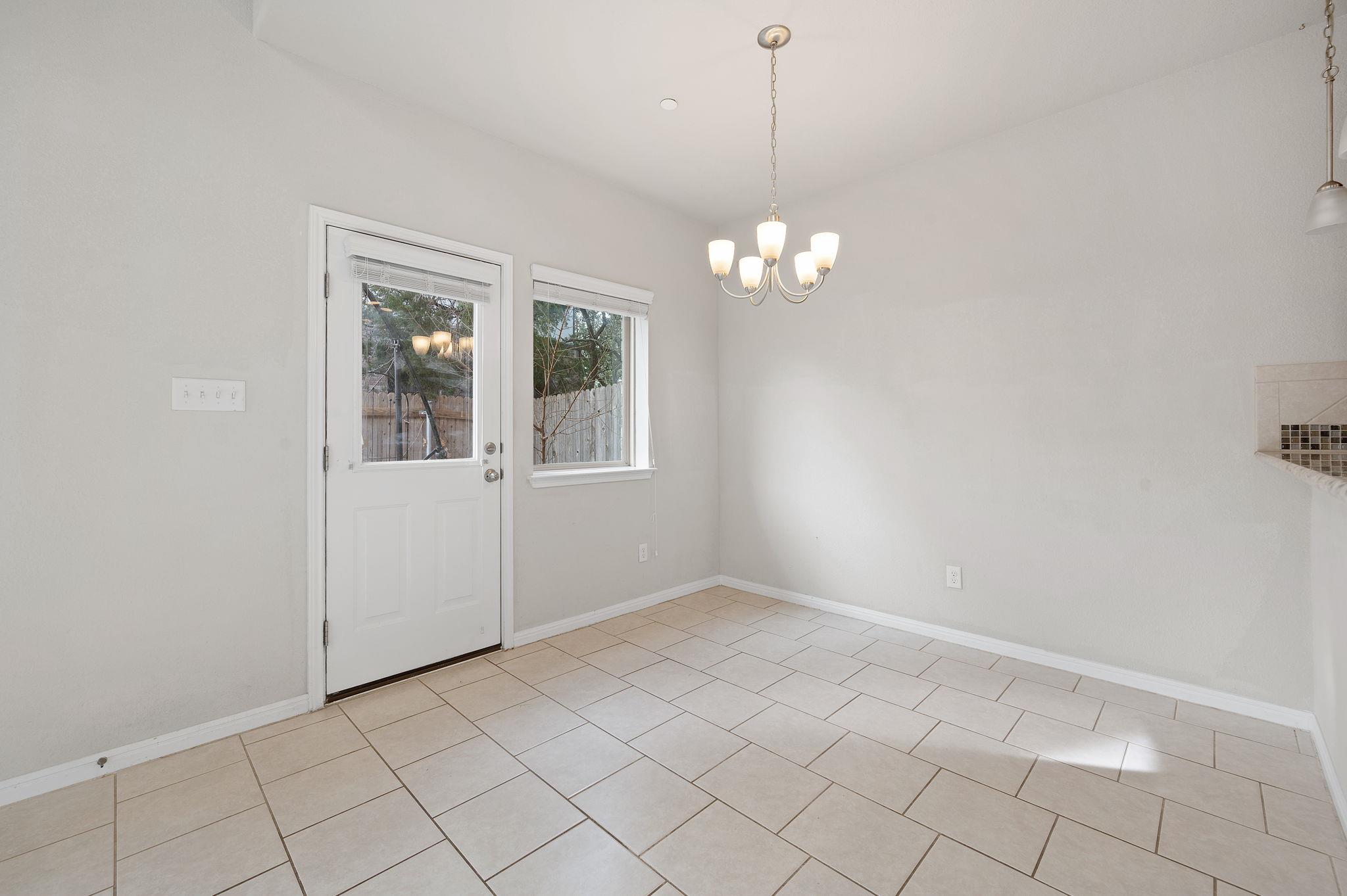 2304 S Lakeline Blvd # 384, Cedar Park, TX 78613