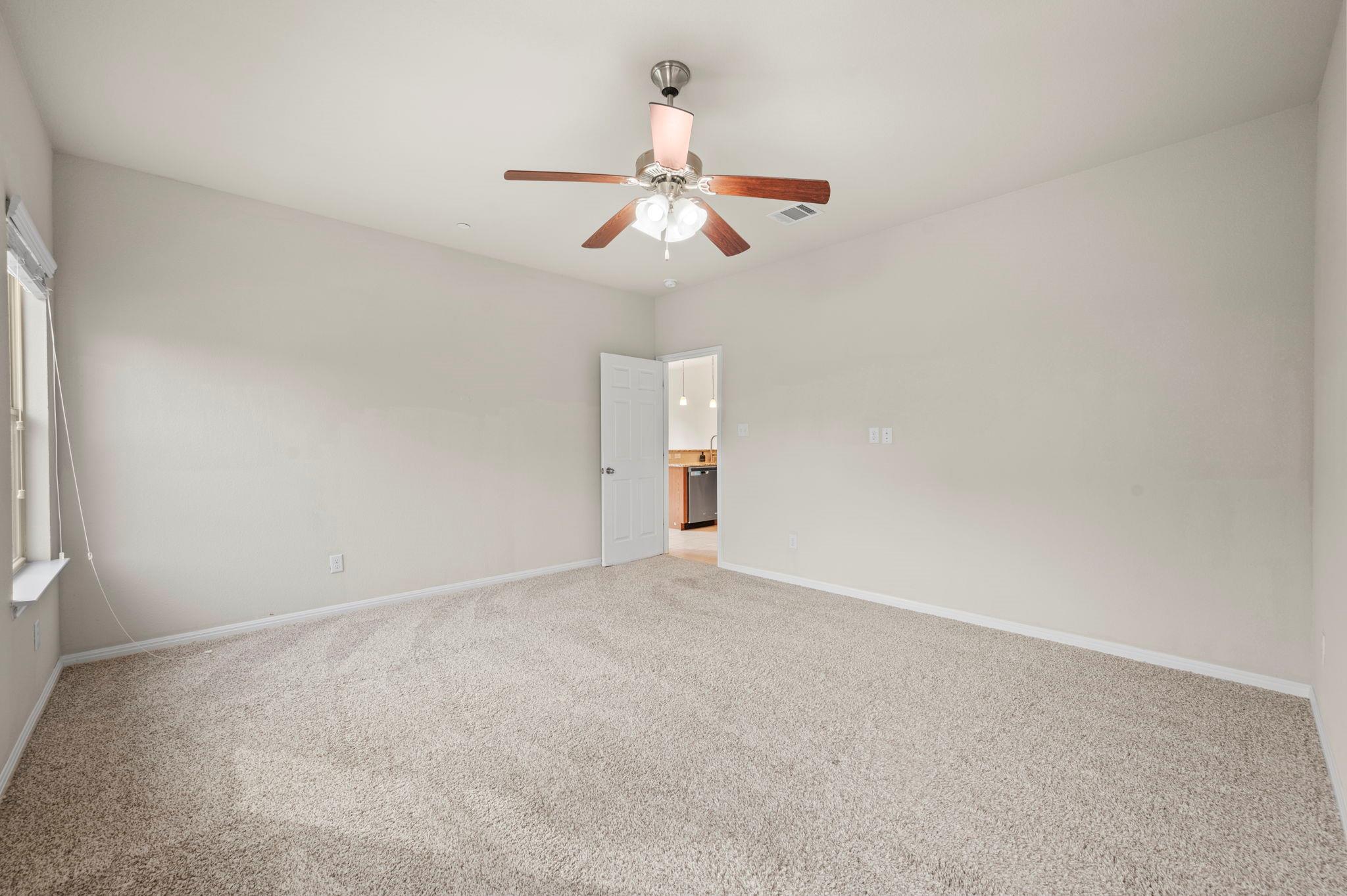 2304 S Lakeline Blvd # 384, Cedar Park, TX 78613