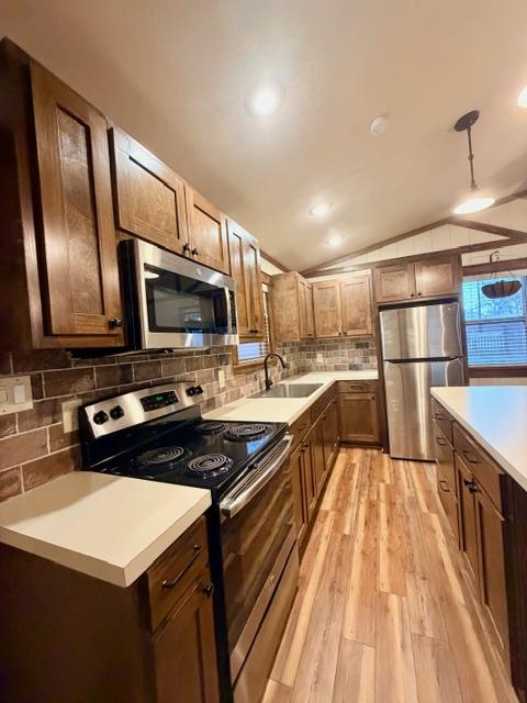 520 Leisure Ln # B, Cedar Creek, TX 78612