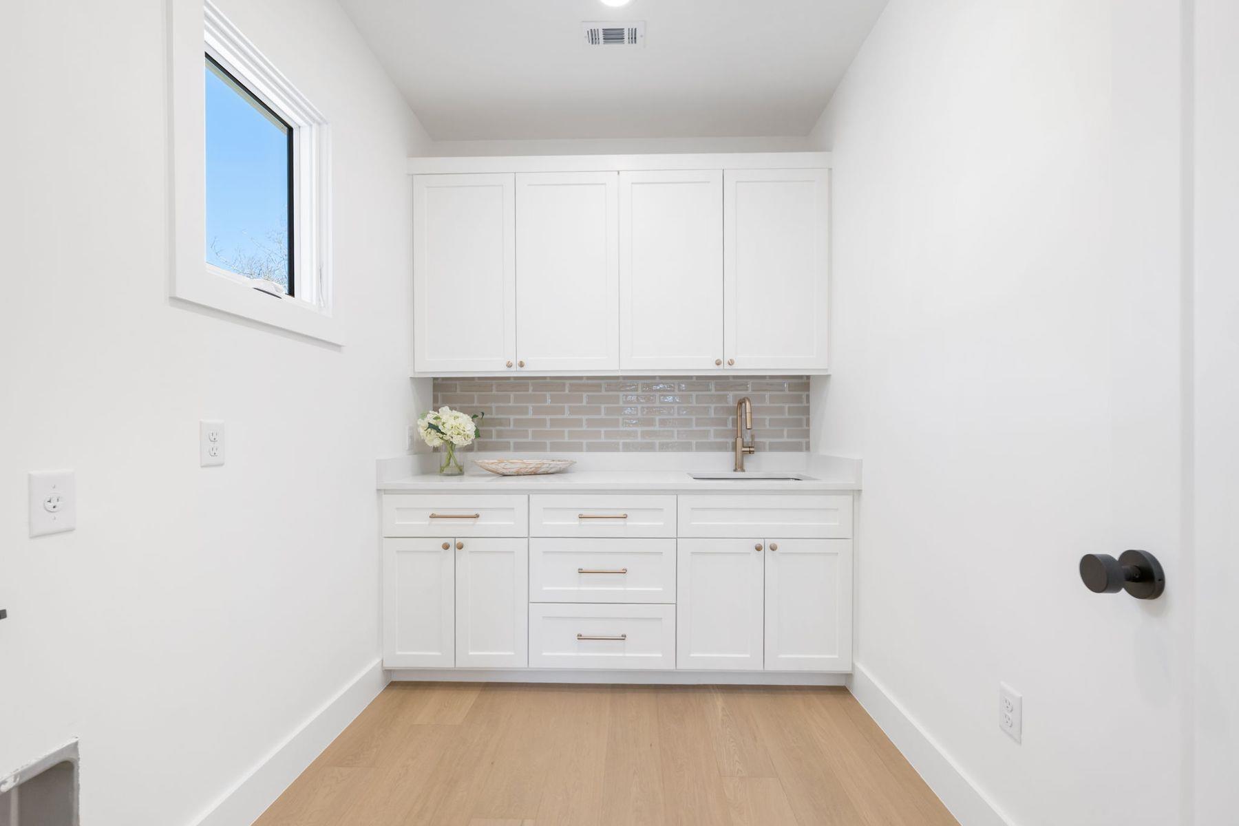 2406 Euclid Ave # 1, Austin, TX 78704